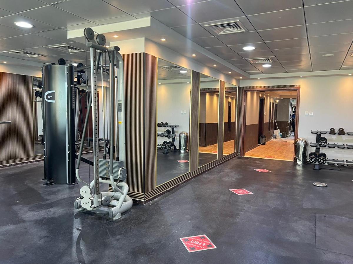 High Floor with city skyline & Burj khalifa view 3 bedroom unit marina
