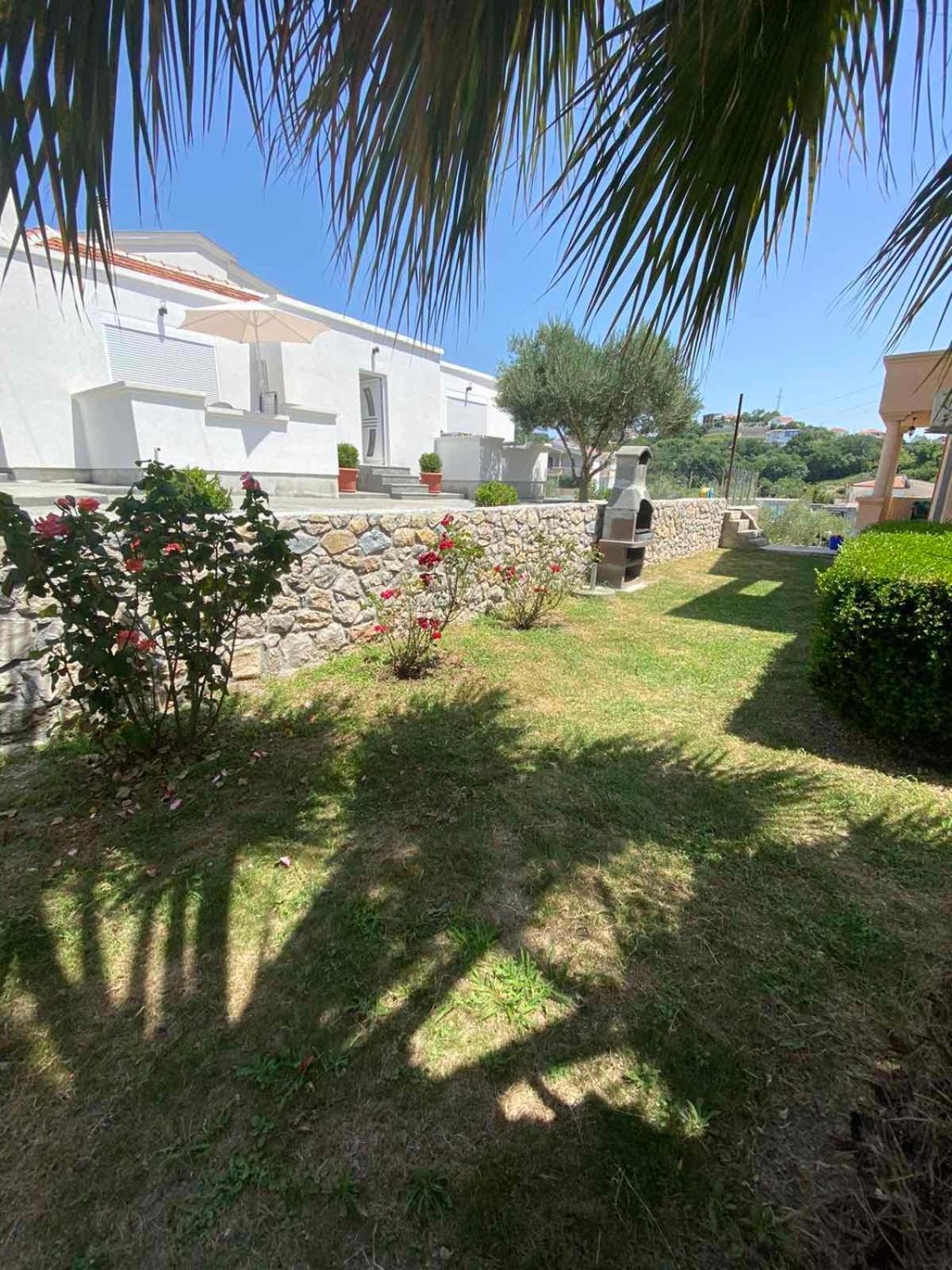 Ceka Apartments