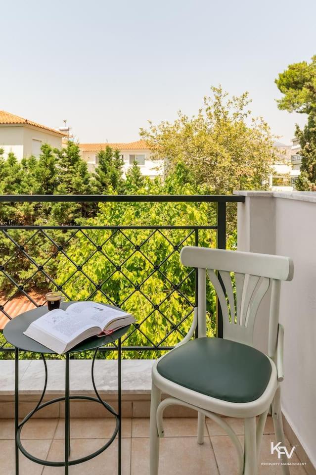 Jacuzzi Apartment - in Athens Riviera