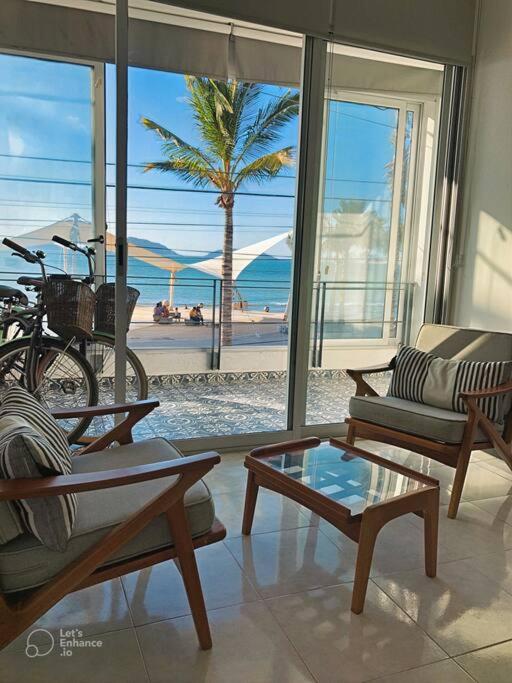 Increíble departamento en malecón frente al mar