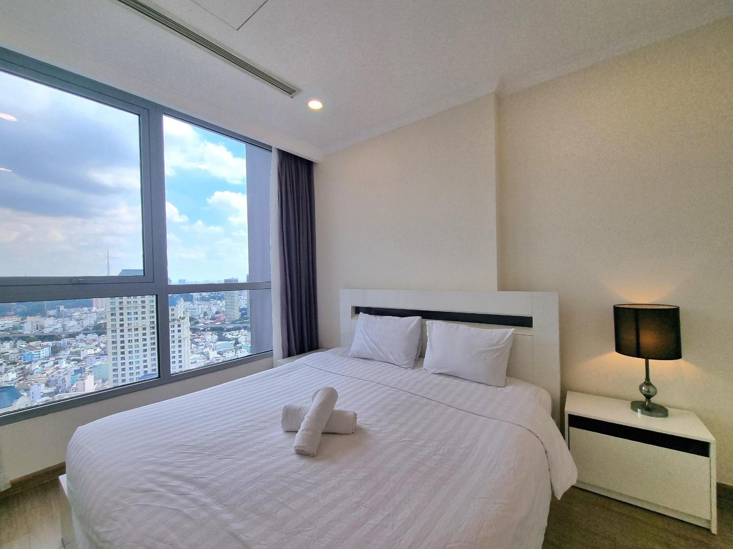 Vinhomes Central Park Luxury Apartment 1,2,3,4 bedroom, Landmark 81 area
