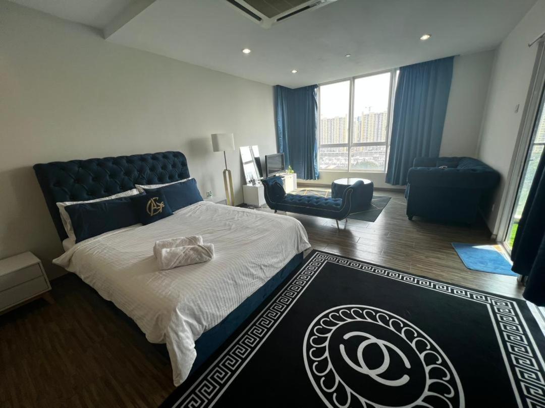 Honeymoon Suite By A Legacy Hotel - KLCC Lake View
