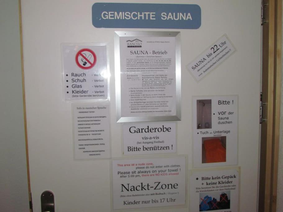 Laax with indoor and outside pool, sauna, 200 Meter to Ski lift , Fitnessroom, Tennis Place, Joyroom, Parkstadion Reserve