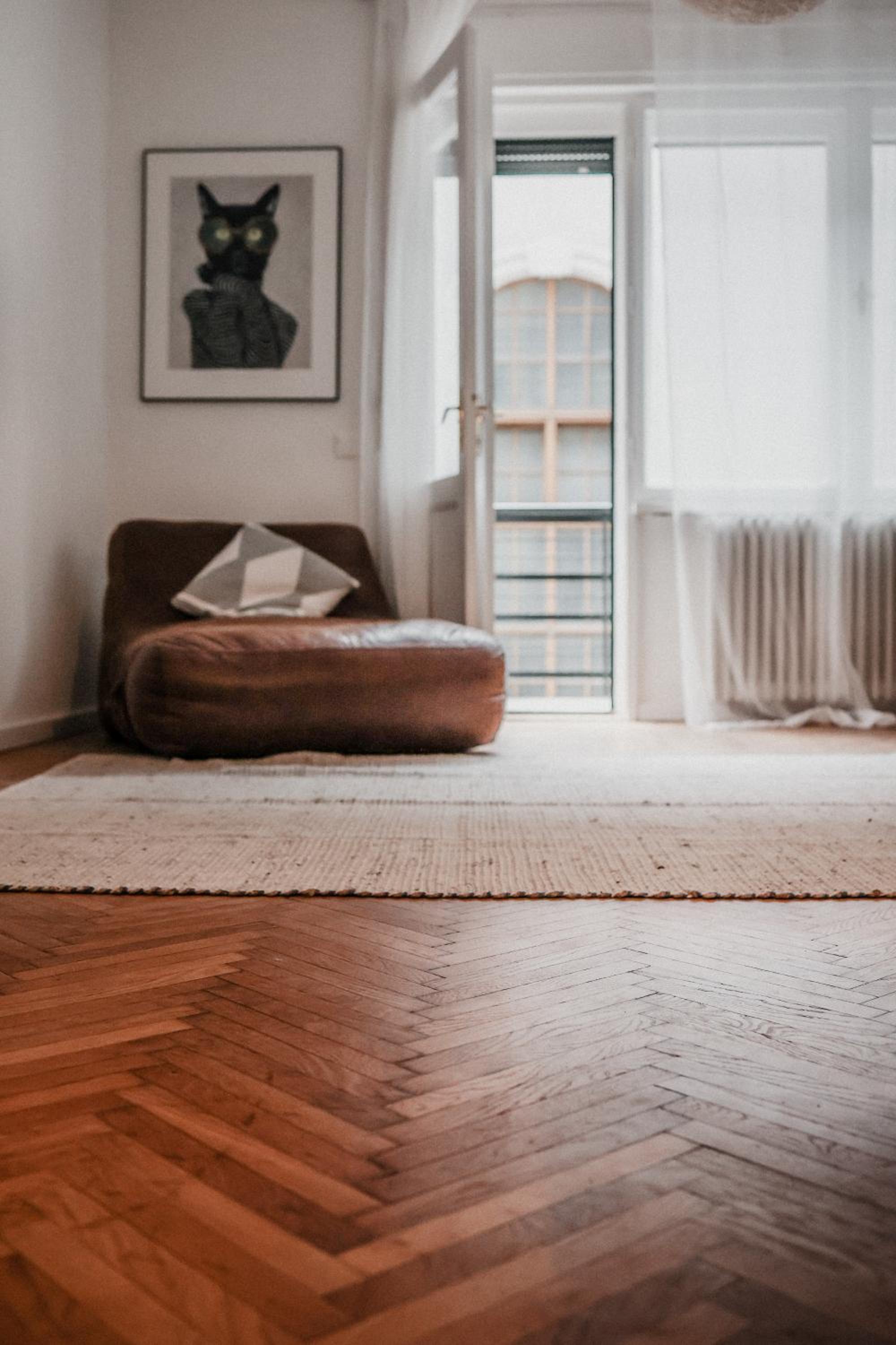 New 1BDR Modern Bauhaus flat