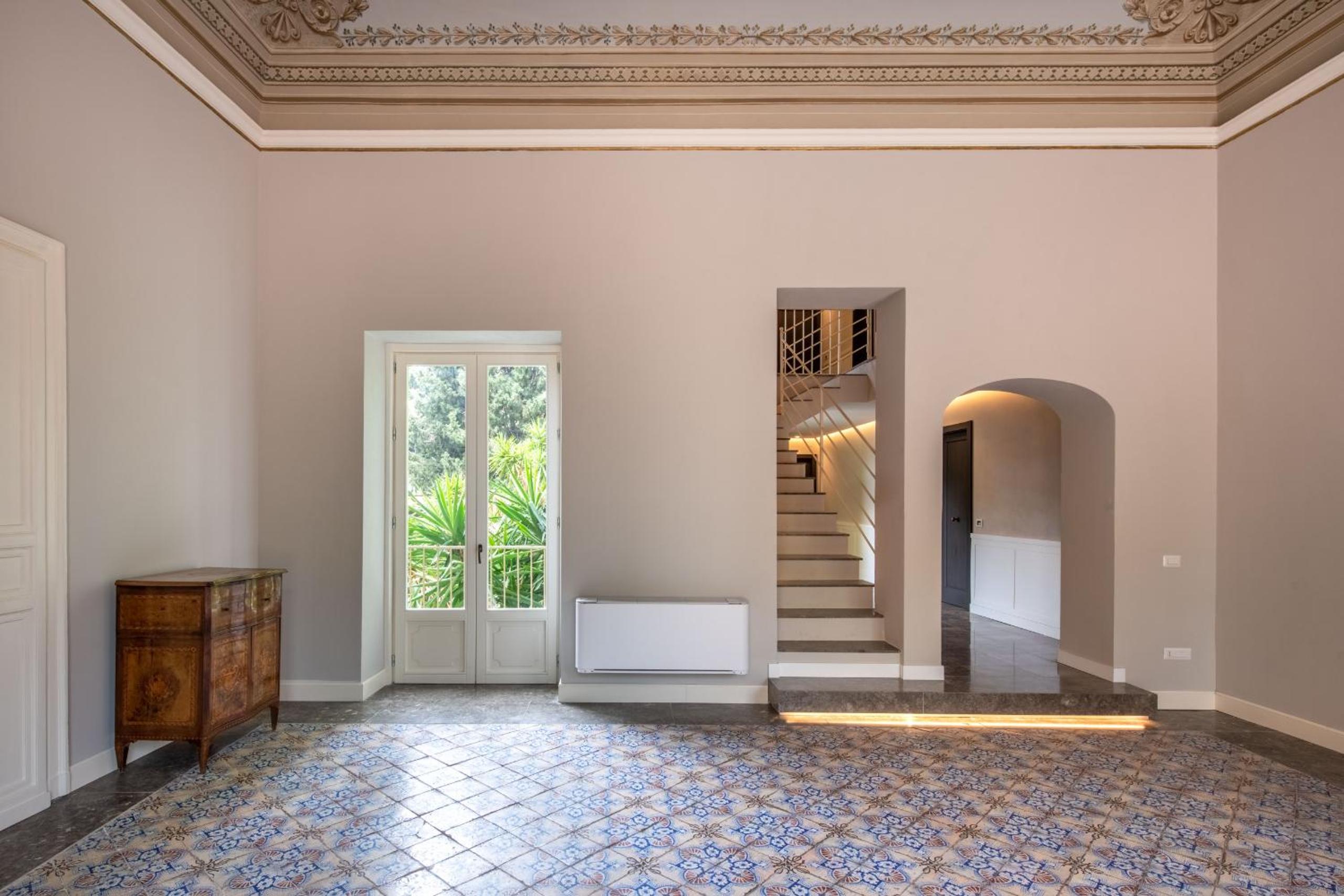 Palazzo De Gregorio Apartments view 2