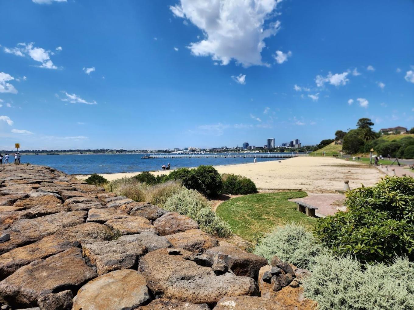 Beach view Rippleside Cottage