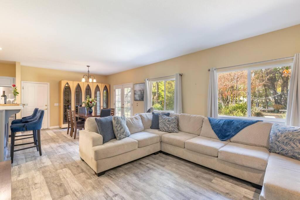 Captivated Wine Country/Family - Property Image 12