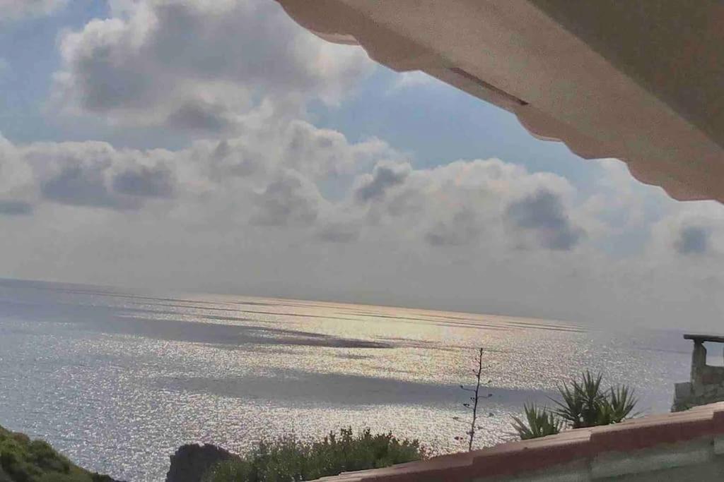 Oasi del Relax - Seaside Peaceful Panoramic Terrace in ITALY - new Sardinia apartment 50 mt beach&sea full comfort air conditioning-WiFi-Parking-Privacy