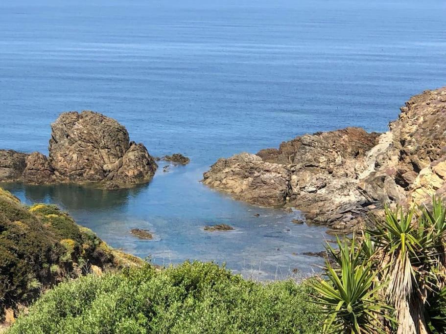 Oasi del Relax - Seaside Peaceful Panoramic Terrace in ITALY - new Sardinia apartment 50 mt beach&sea full comfort air conditioning-WiFi-Parking-Privacy
