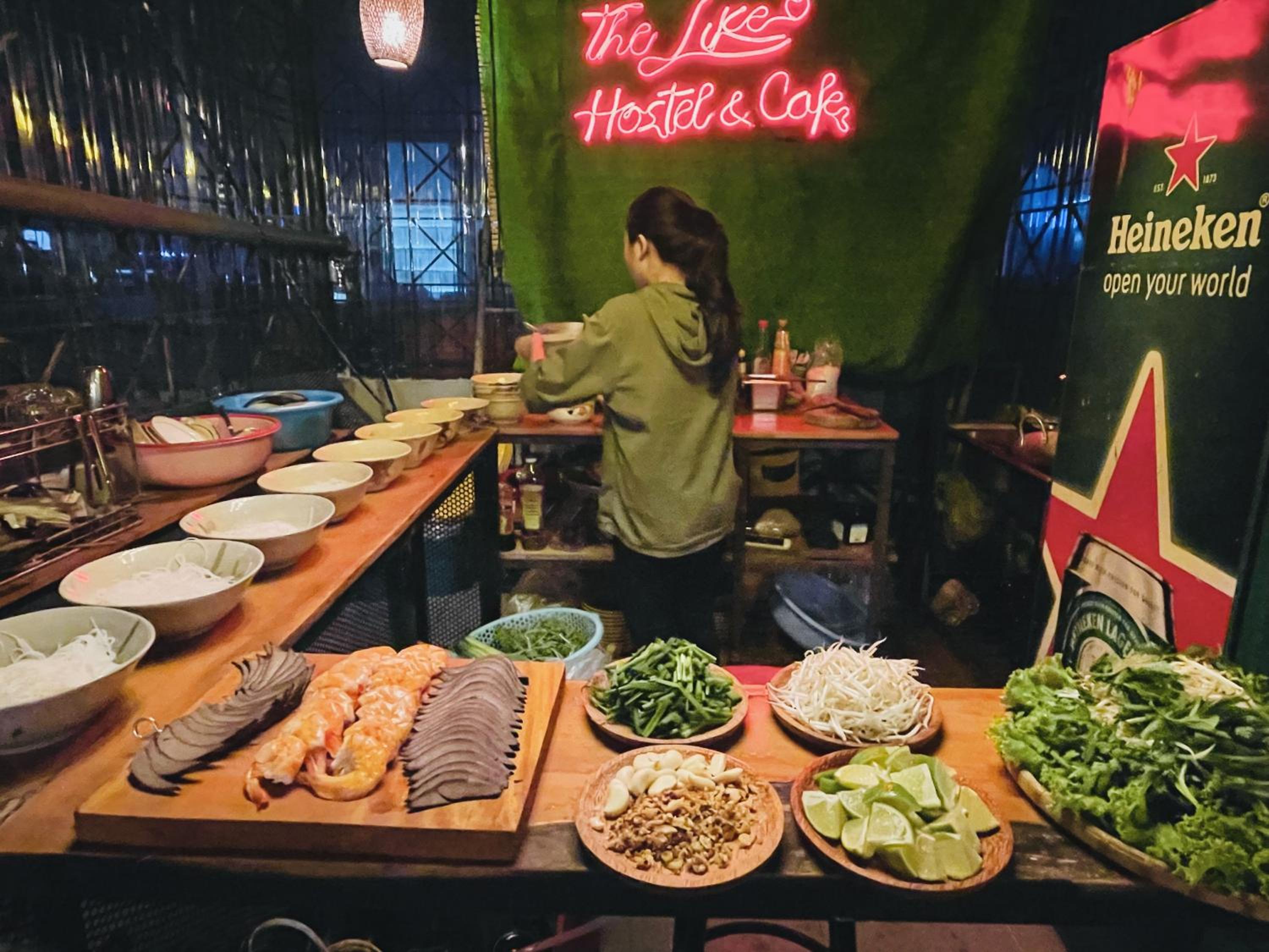 The Like Hostel & Cafe