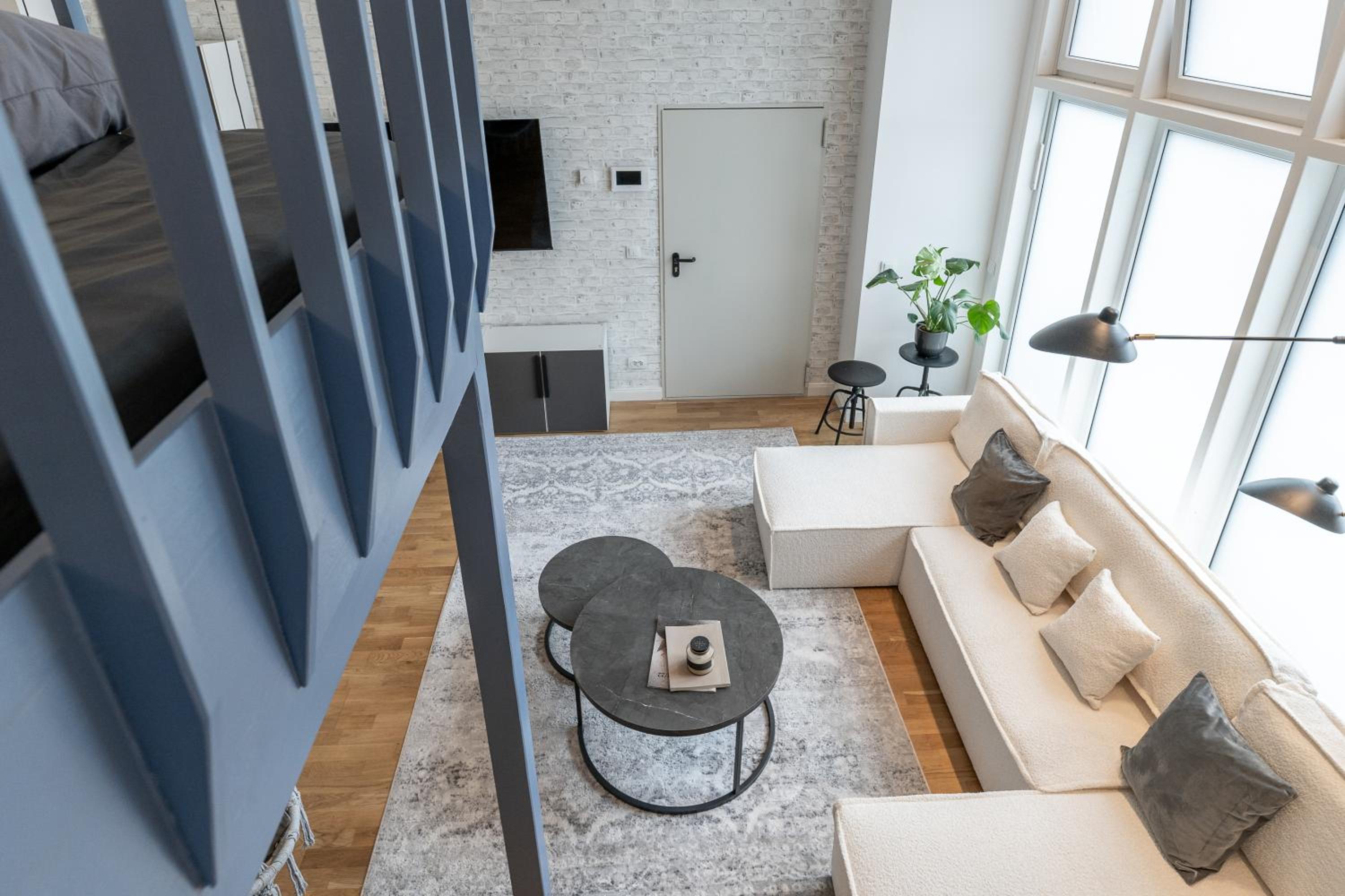 Spacious Lofts In Wedding