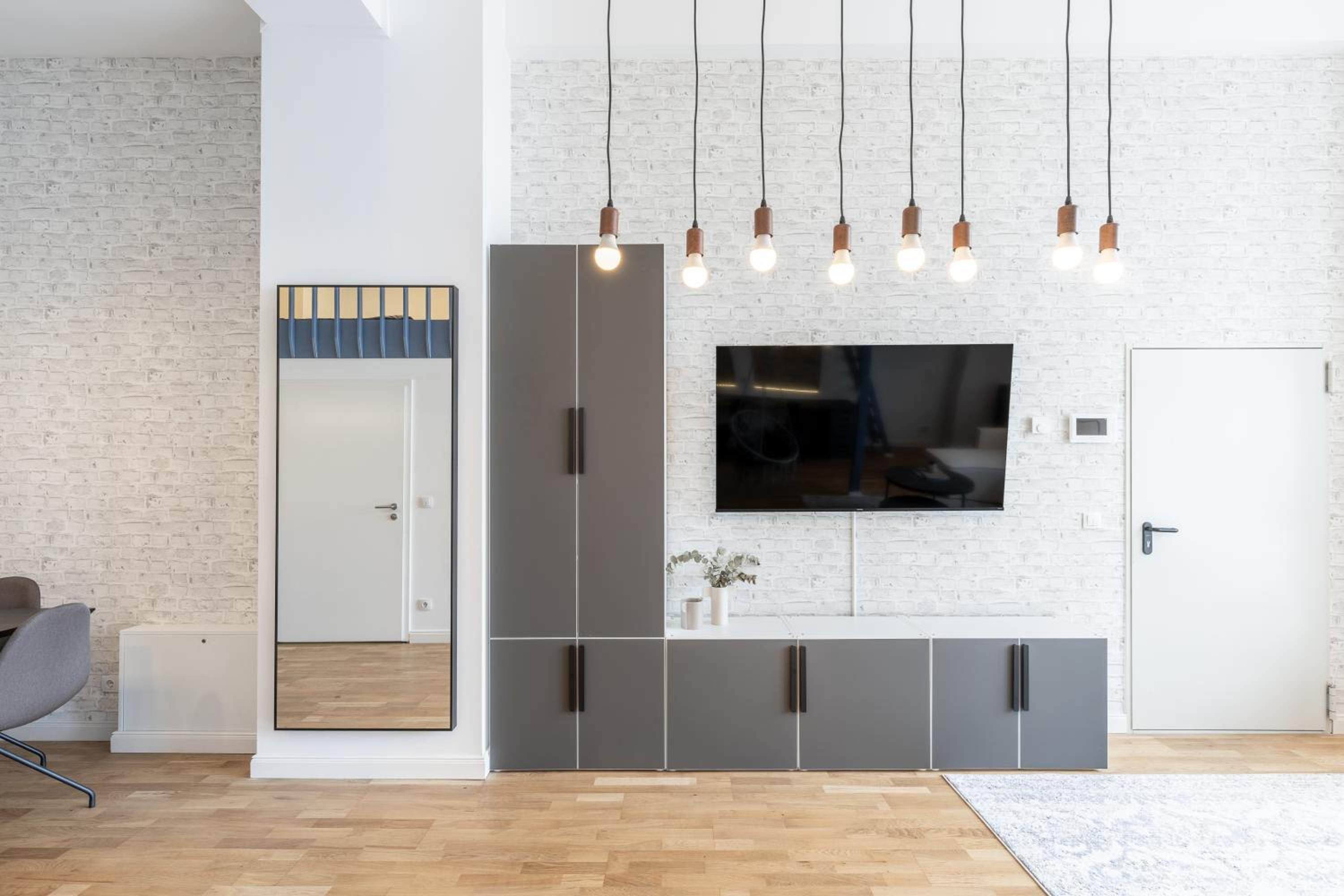 Spacious Lofts In Wedding