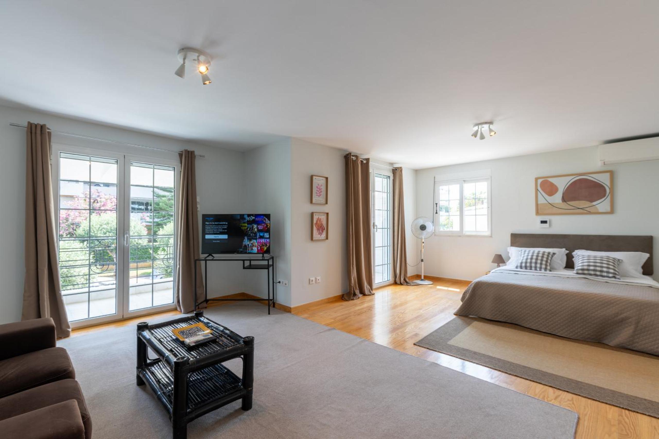 Luxury 3-Bedroom House in Central Glyfada