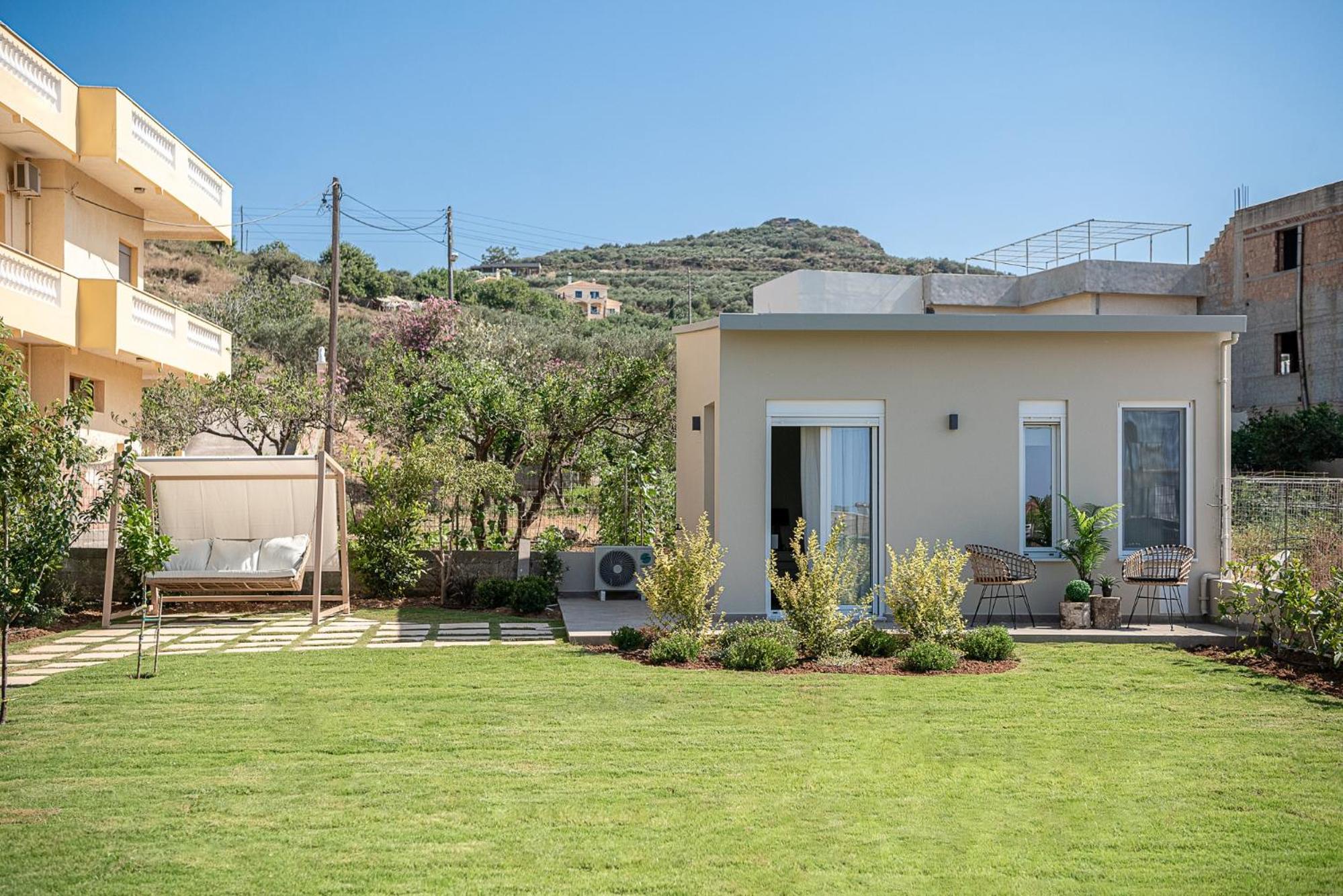 HappyHouse Villa