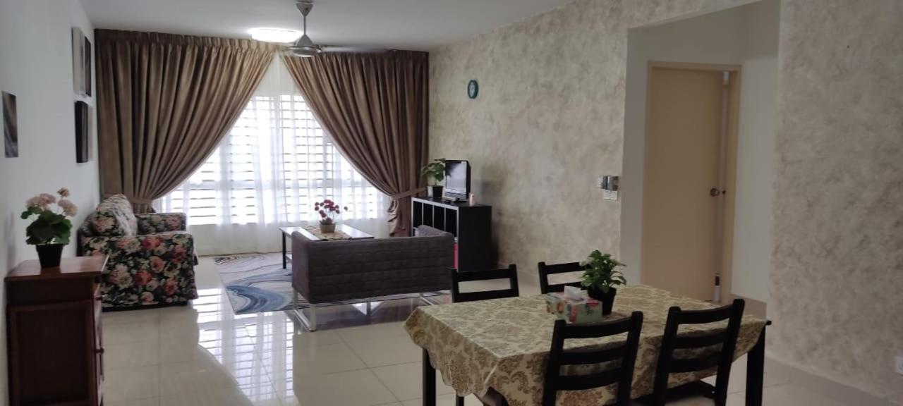 Al Fateh Homestay Apartment in Putrajaya photo 1