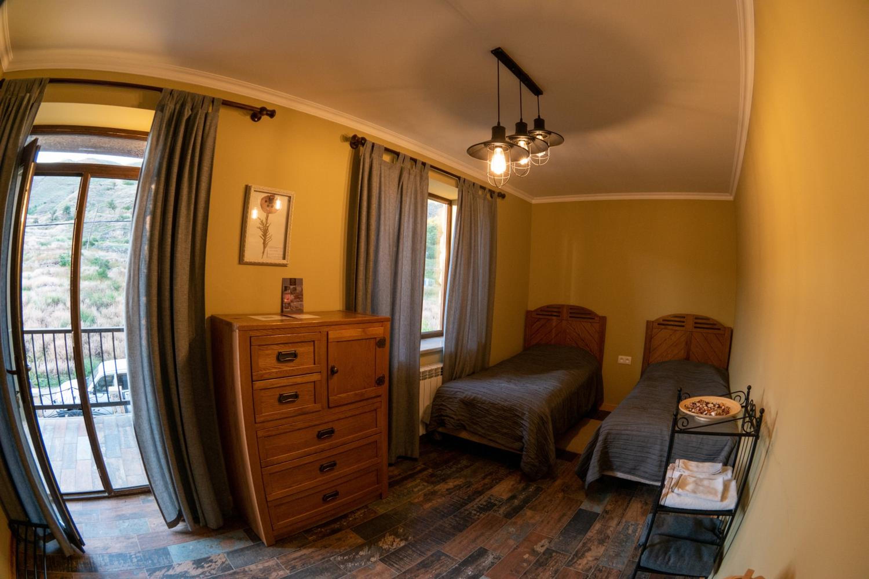 Gnishik Eco Lodge