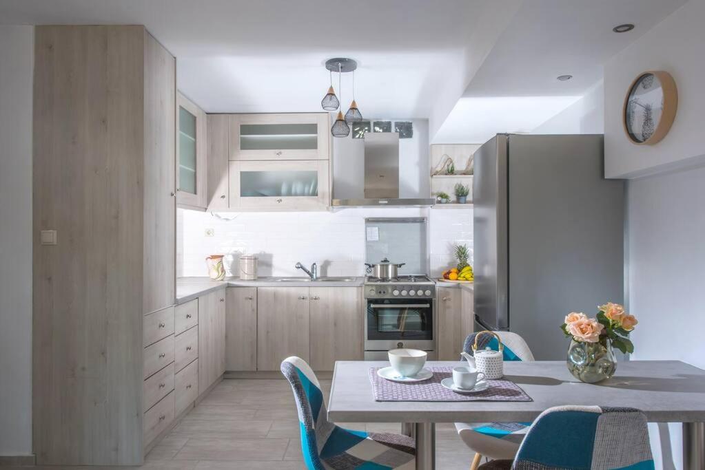 Malena Apartment by 8essentially