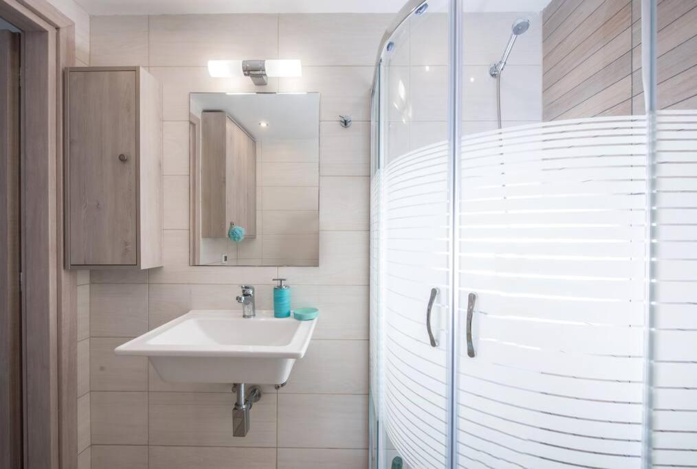 Malena Apartment by 8essentially