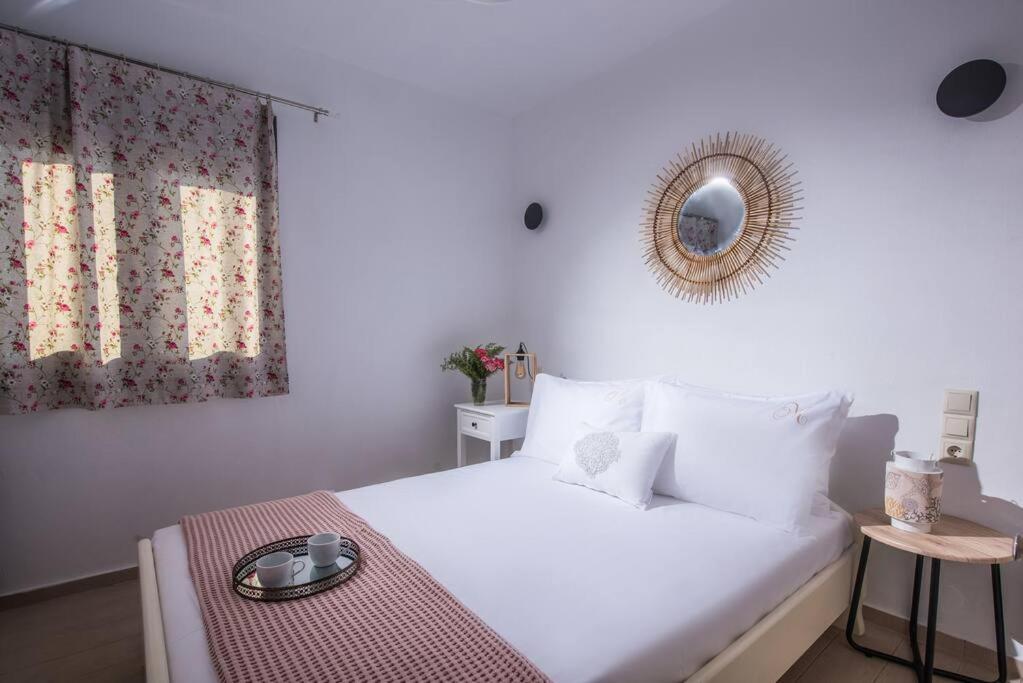 Malena Apartment by 8essentially