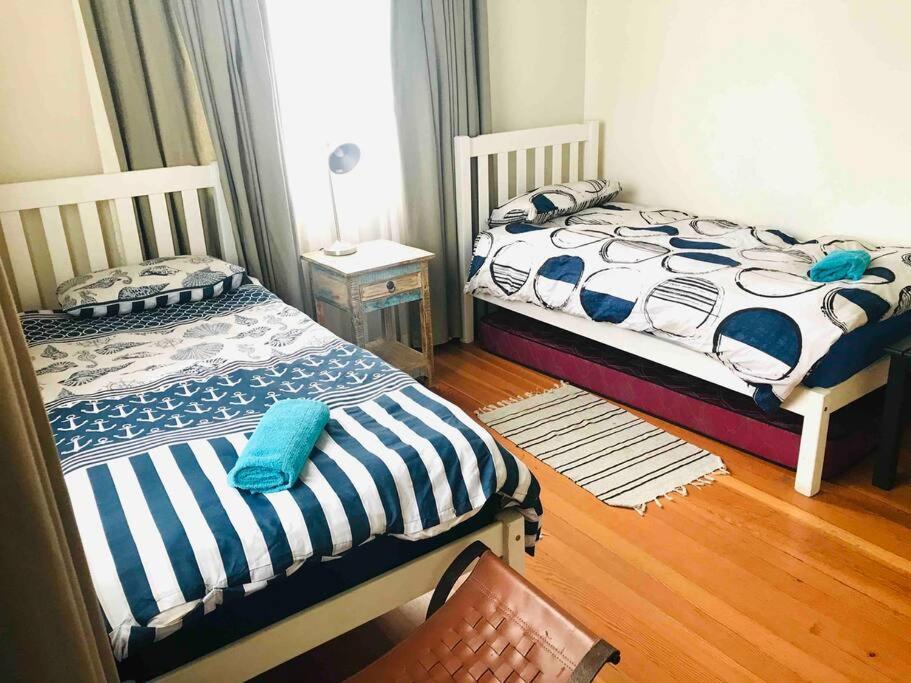 3 Bedroom, 3 Bathroom, Close to the Beach & Town view 5