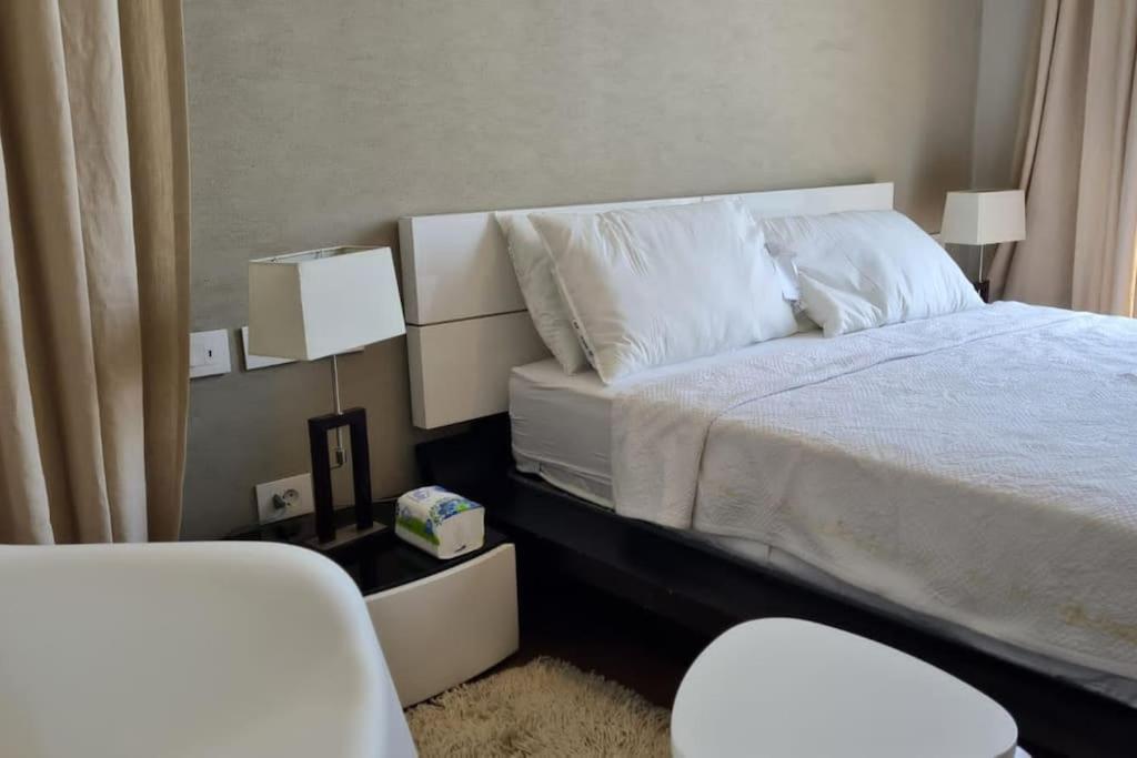 Aeon Towers Luxury Apartment