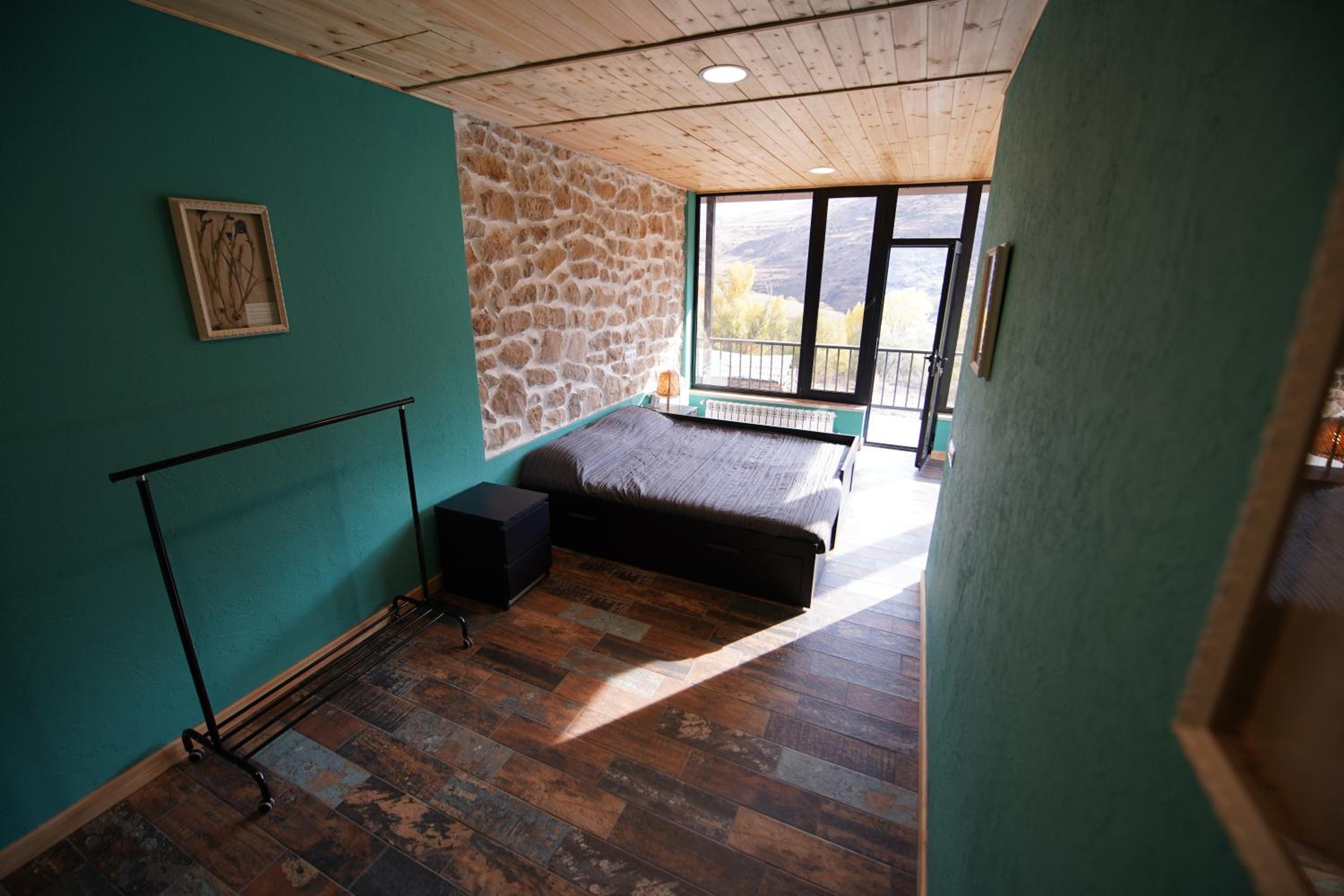 Gnishik Eco Lodge