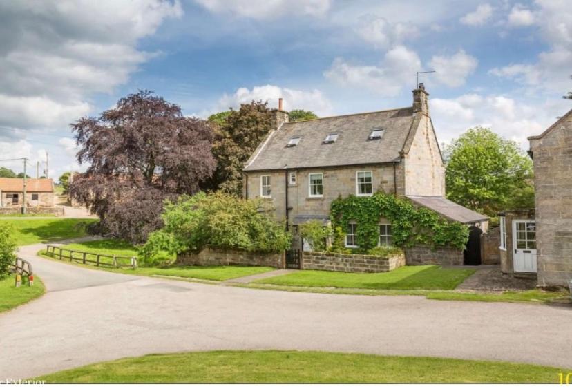 Floyter House North Yorkshire Moors National Park view 2