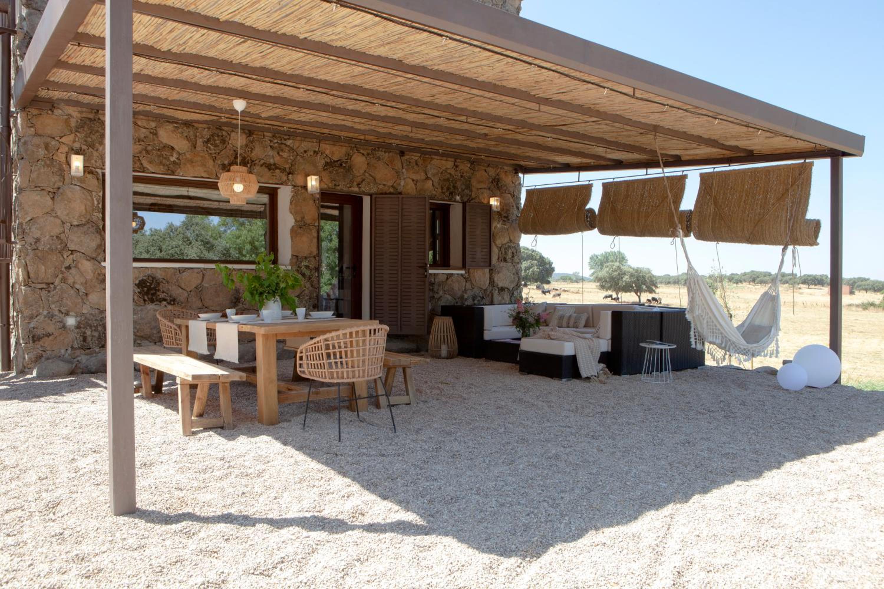 Wishome- Casa con piscina en finca privada, cerca de Gredos view 2