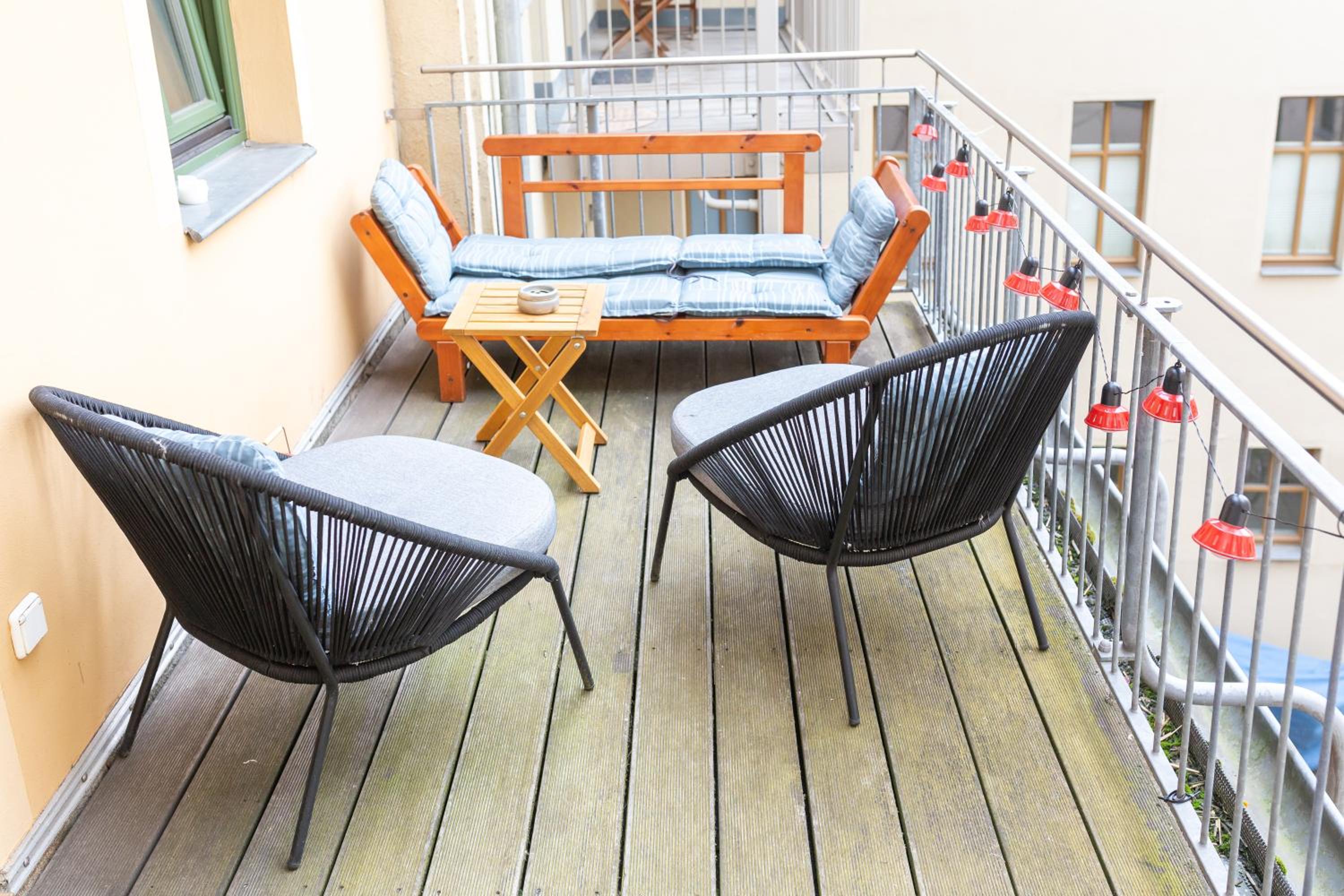 FullHouse - Halle - R6 Apartments - SmartTV - Nespresso
