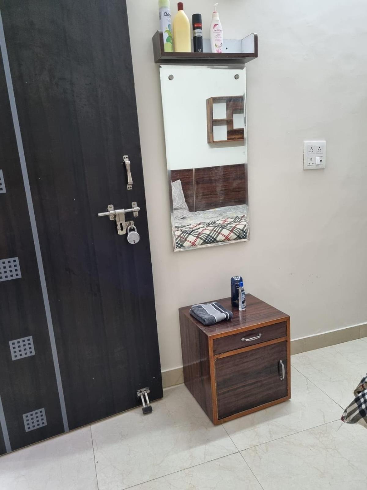 HOmTEL-2BHK Independent Flat by Pushpanjali QLH view 3