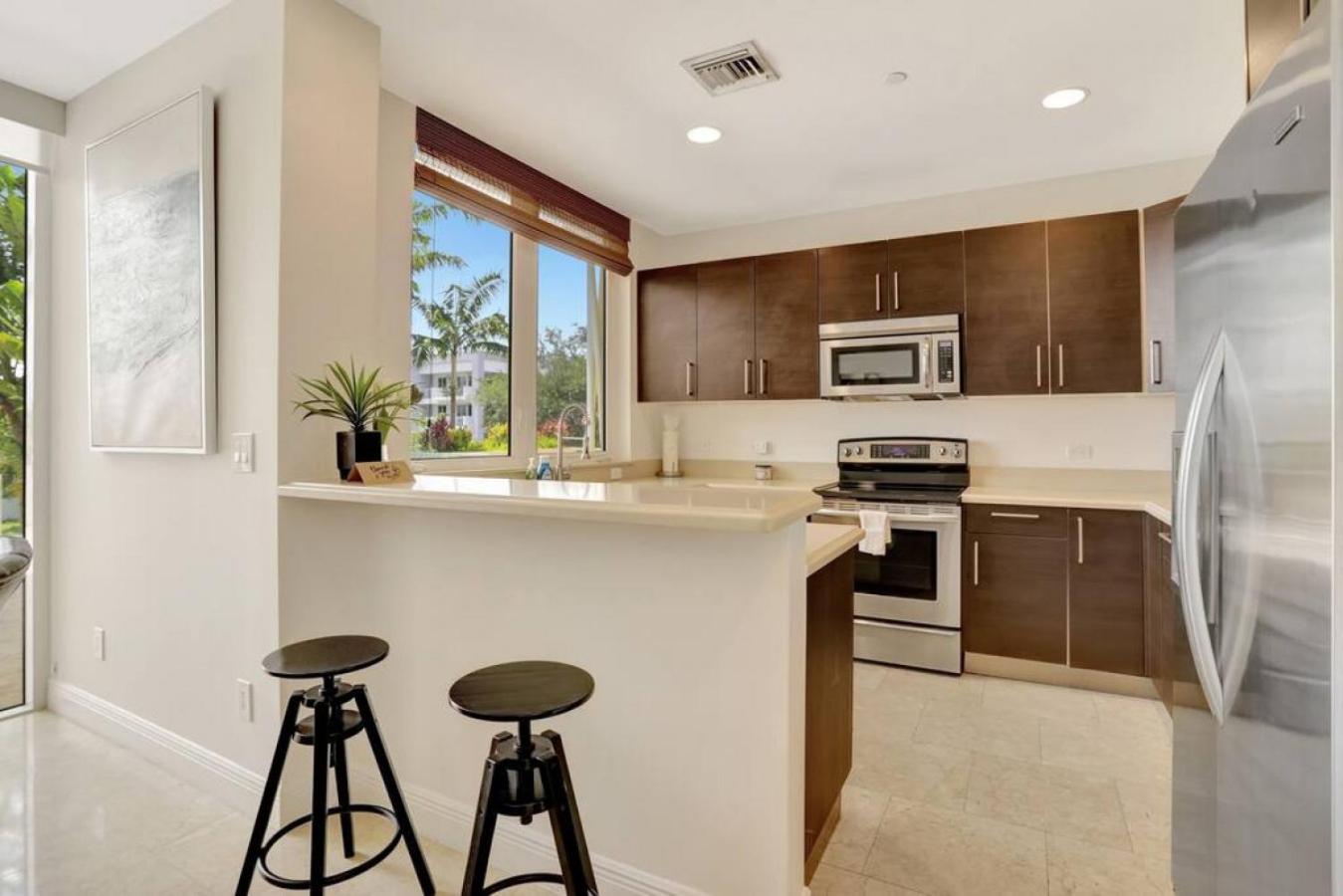 Coastal Condo Deerfield Beach Retreat 3 bed 2 bath view 5