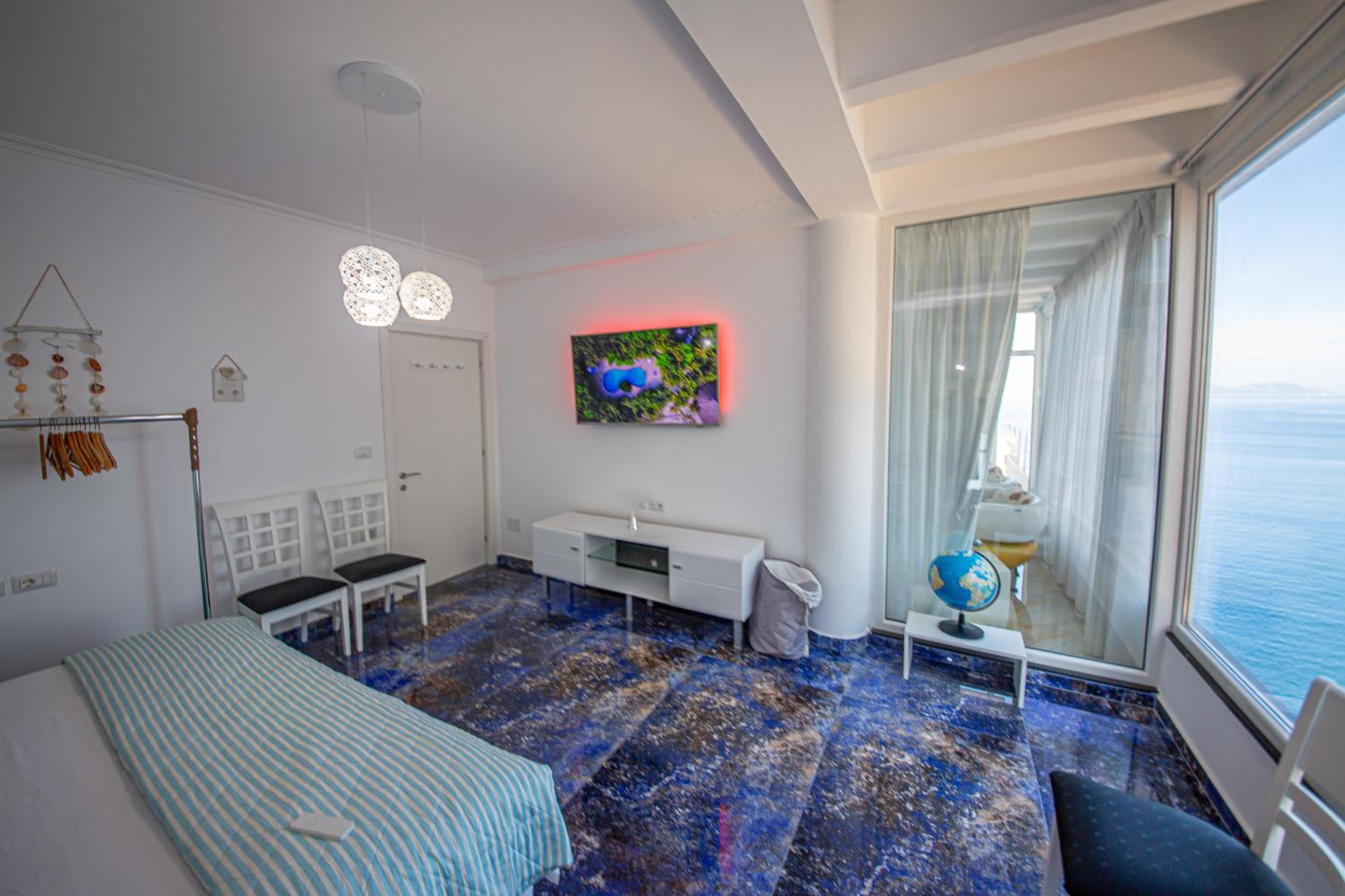 Seaview Luxury Penthouse Kalaja