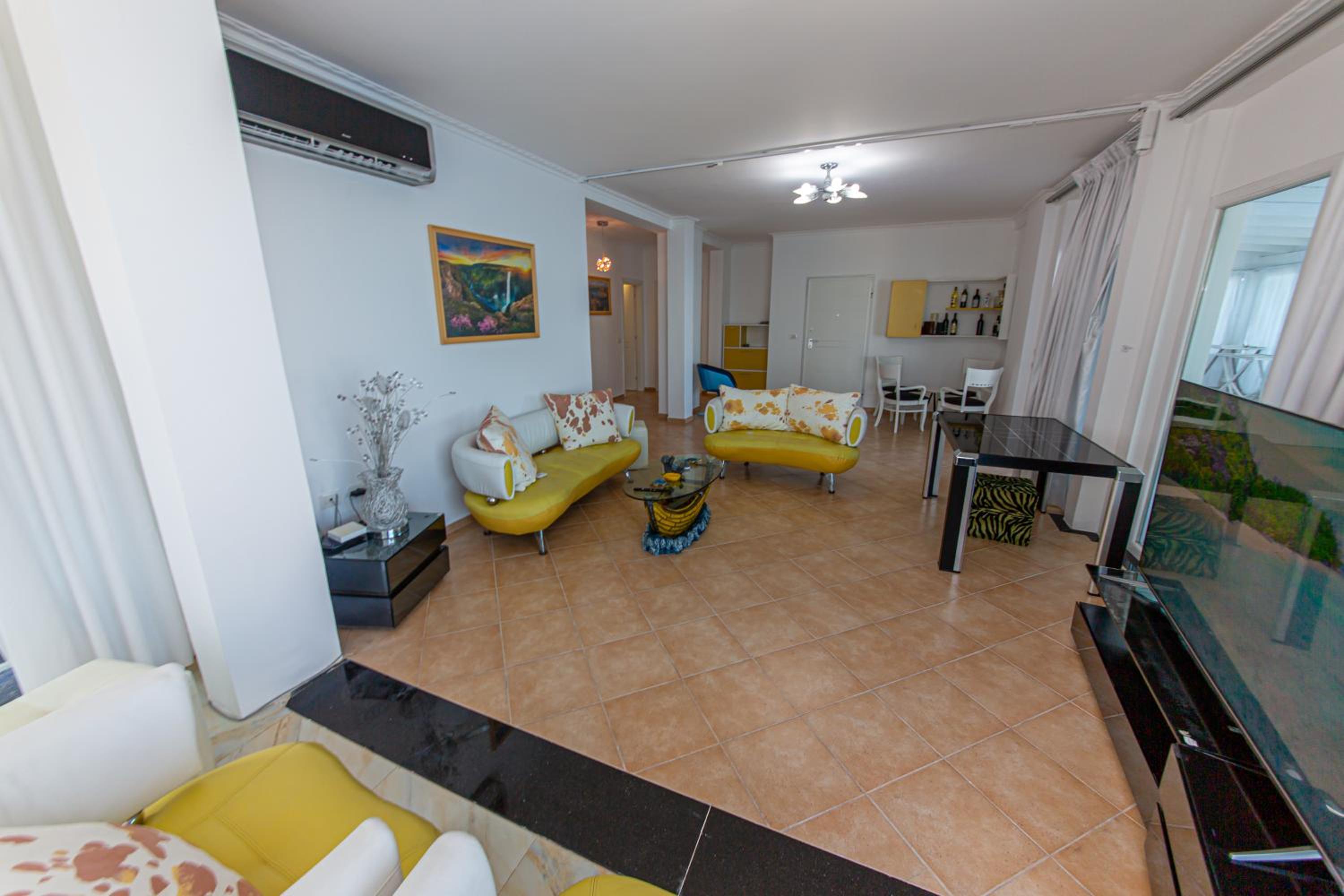 Seaview Luxury Penthouse Kalaja
