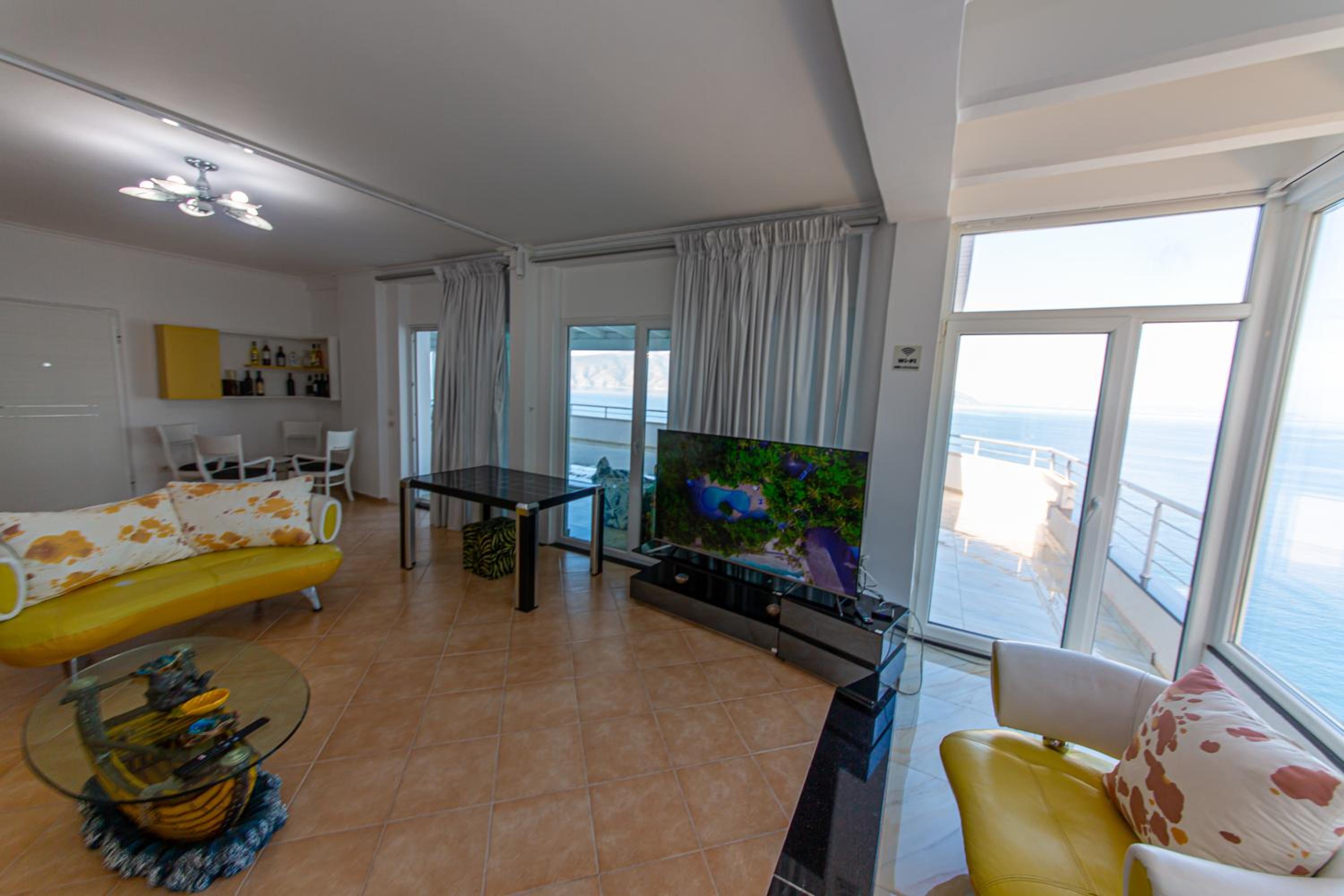 Seaview Luxury Penthouse Kalaja