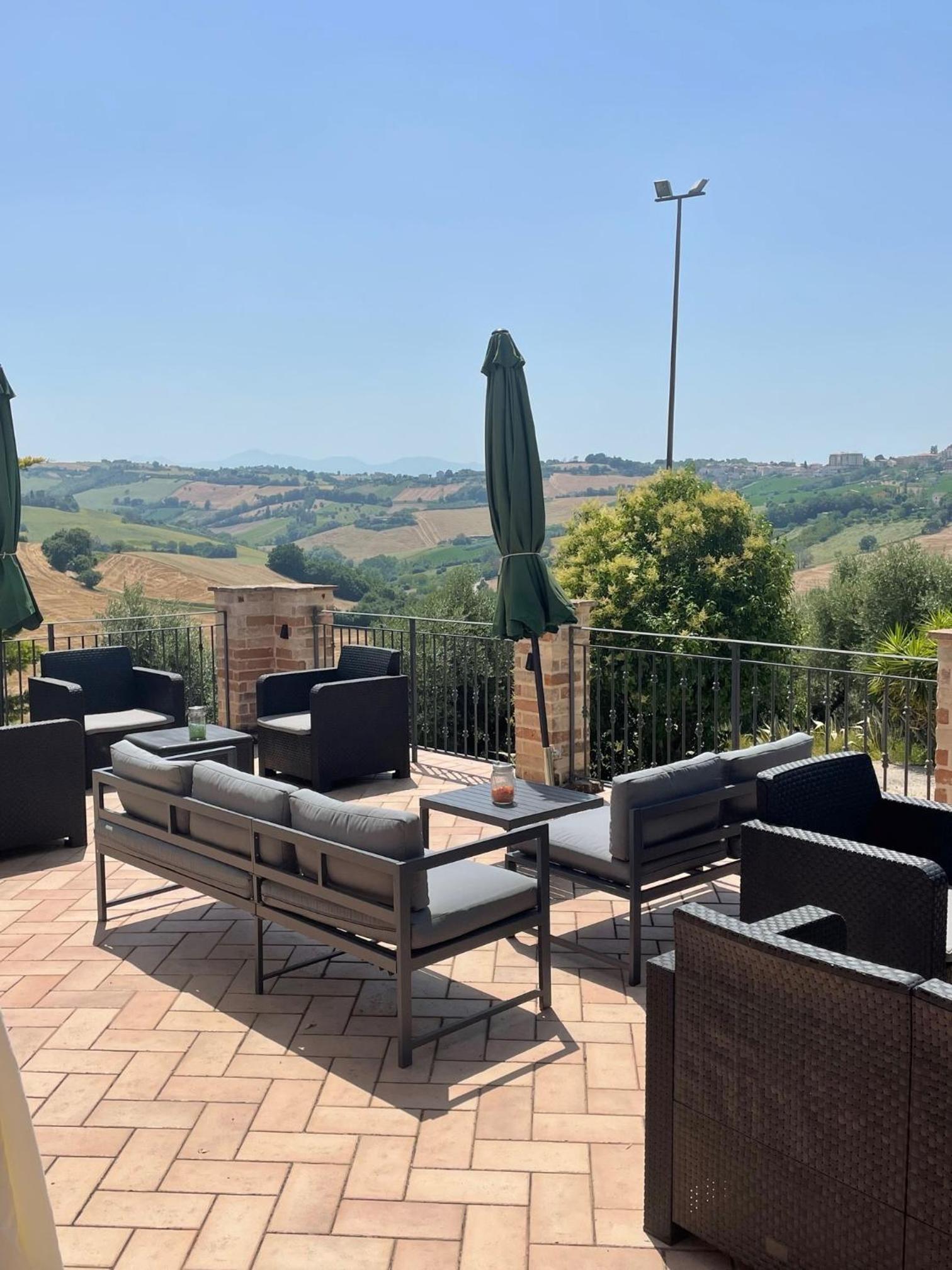Country House Le Marche view 4