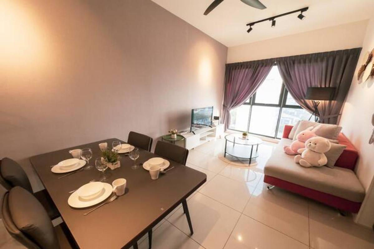 Continew Residence Cozy Suite by GUESTONIC