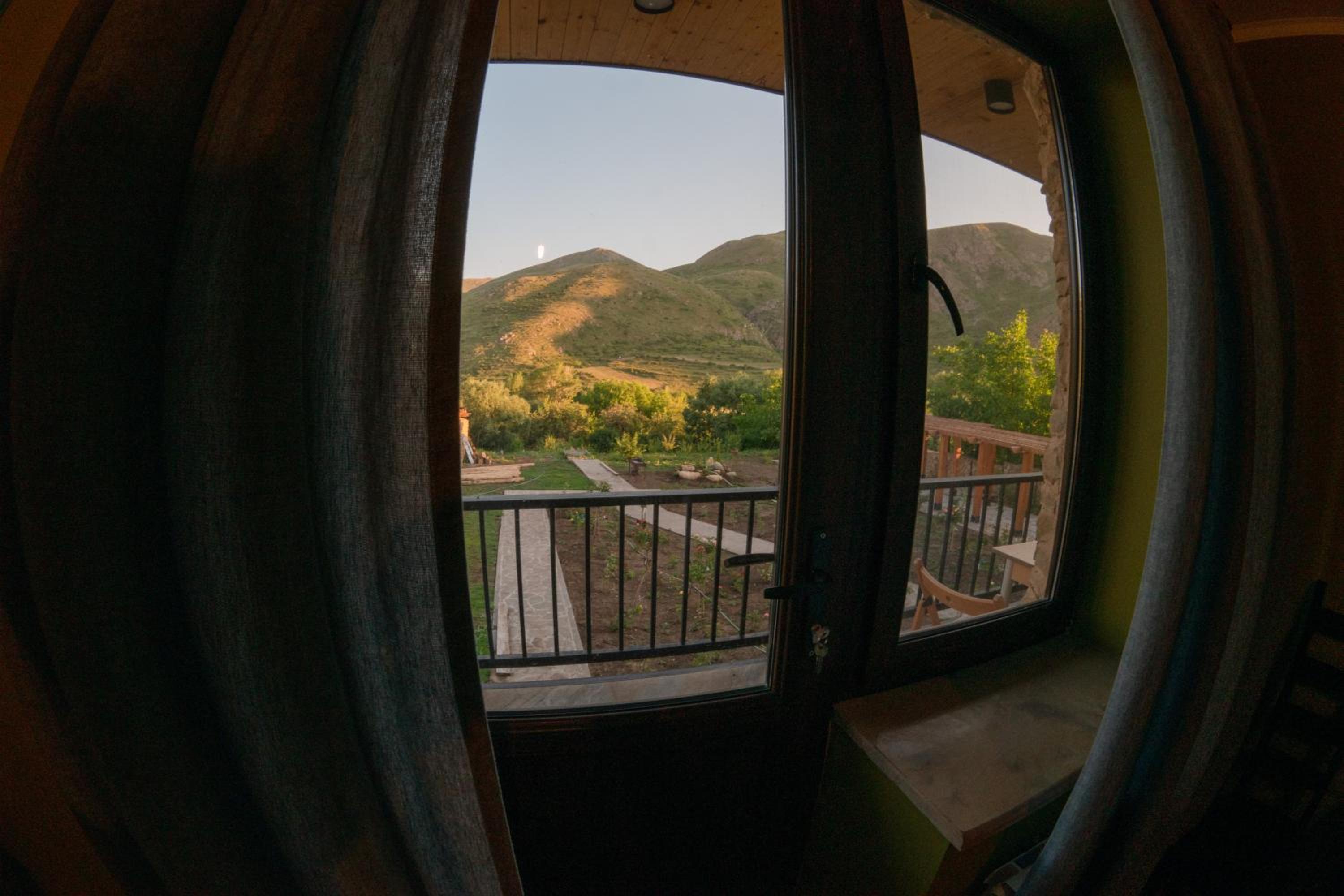 Gnishik Eco Lodge