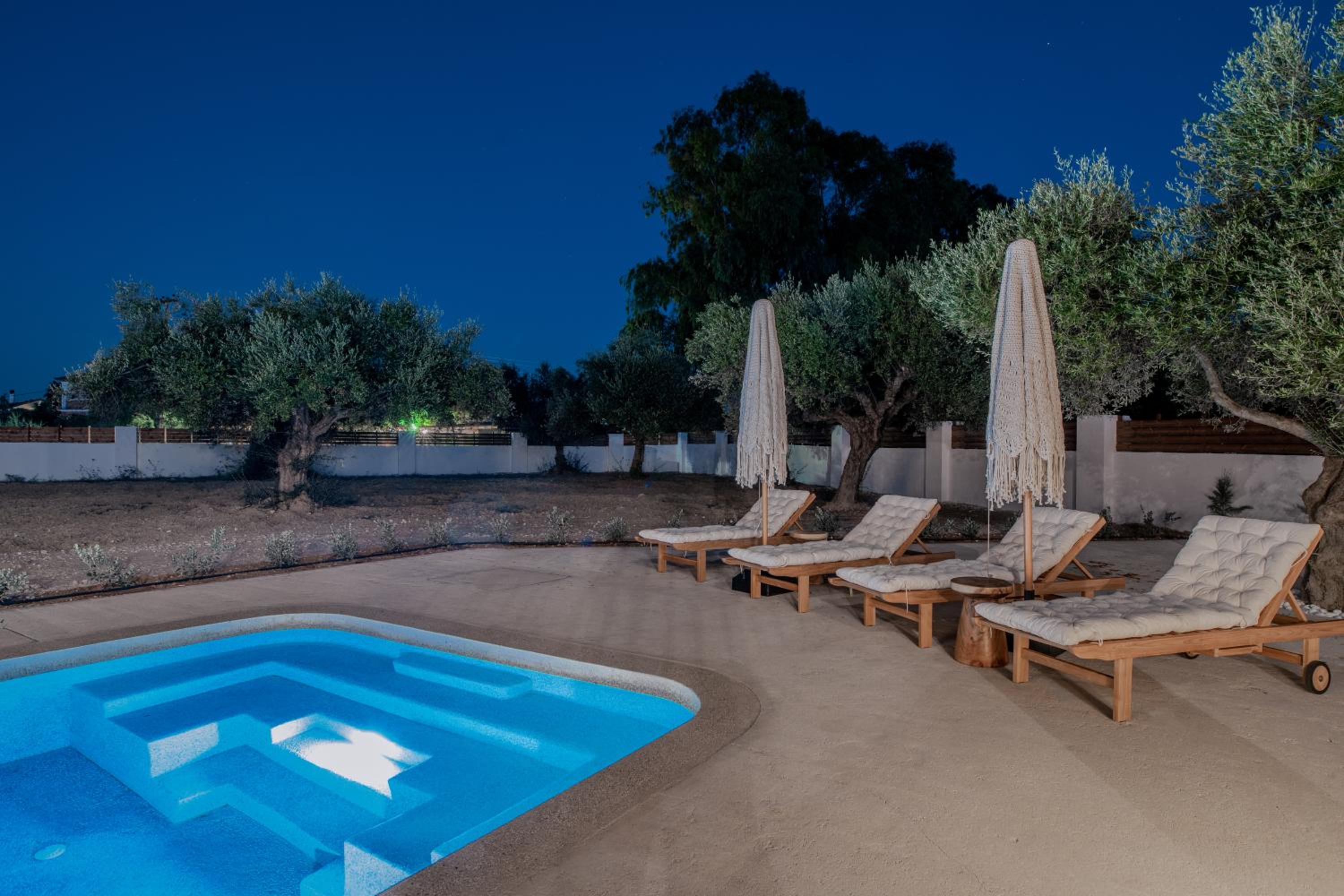 Bedrock beachside villa with private pool