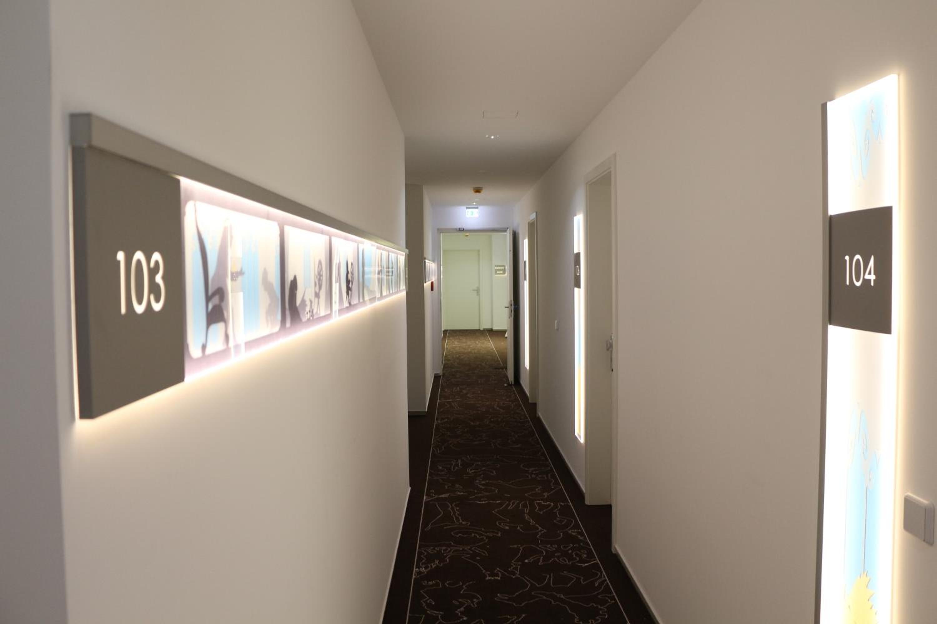 Hotel Grimm's Potsdamer Platz - Image 1