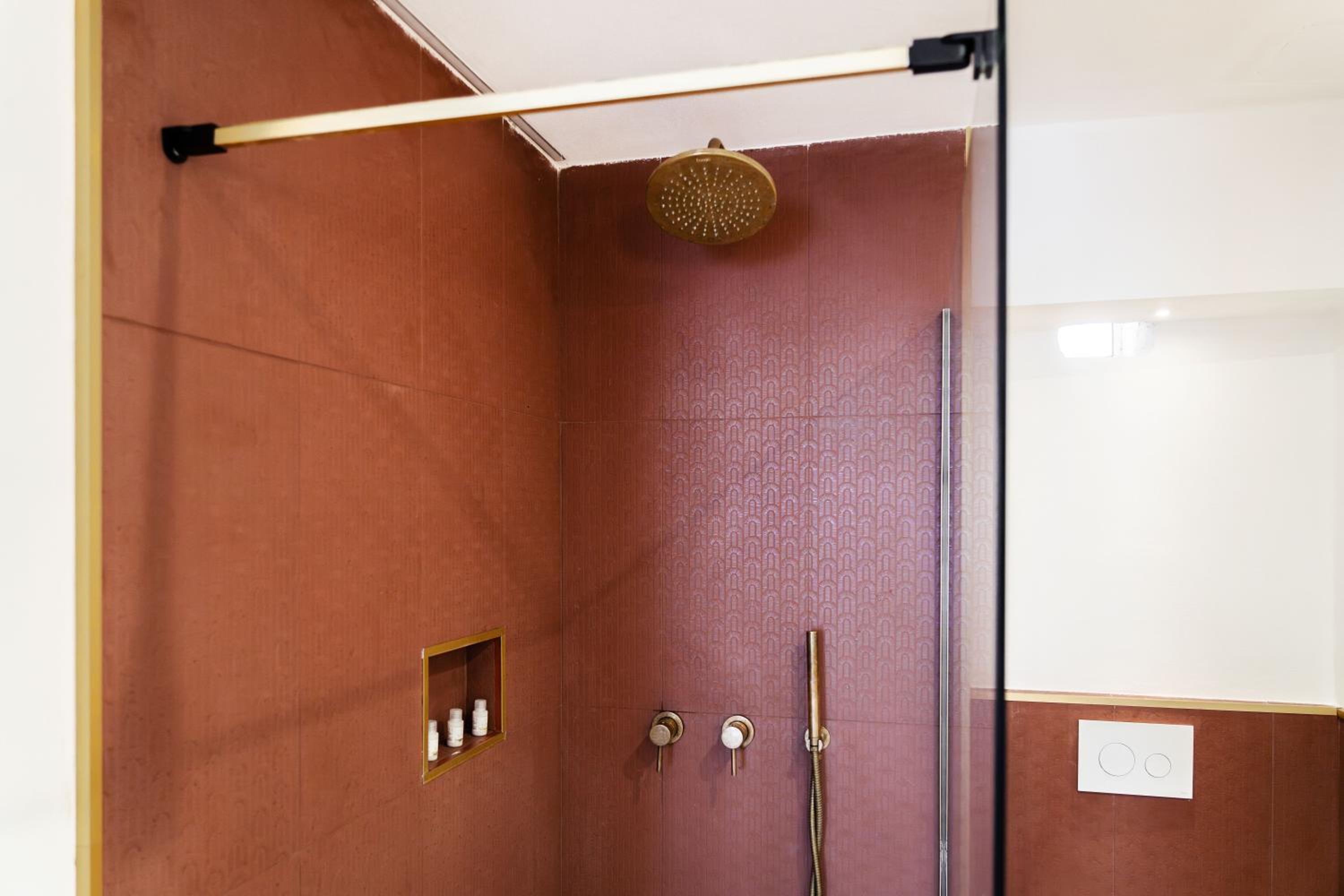 Photo 79