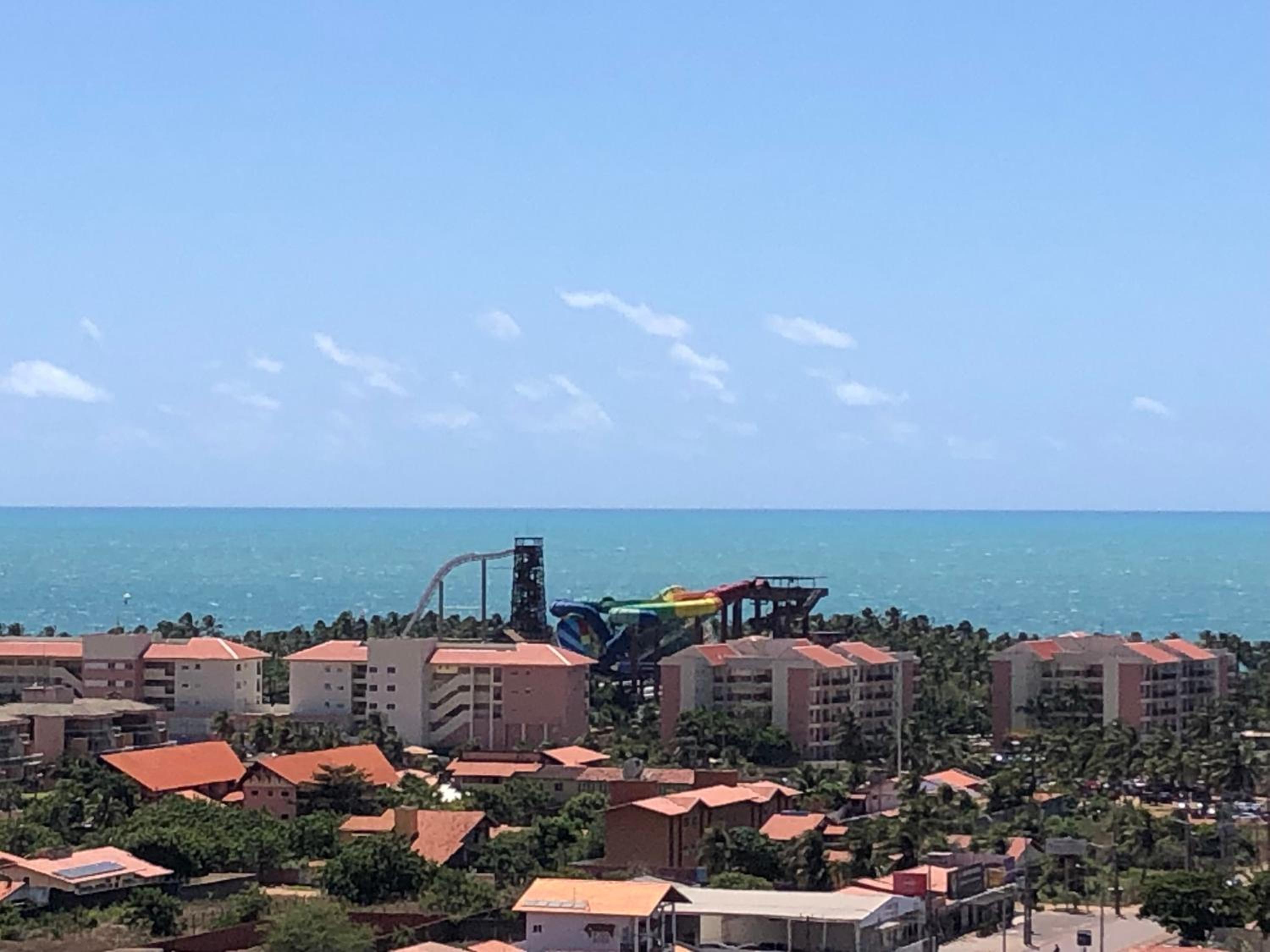 Apartamento no Porto das dunas com vista mar