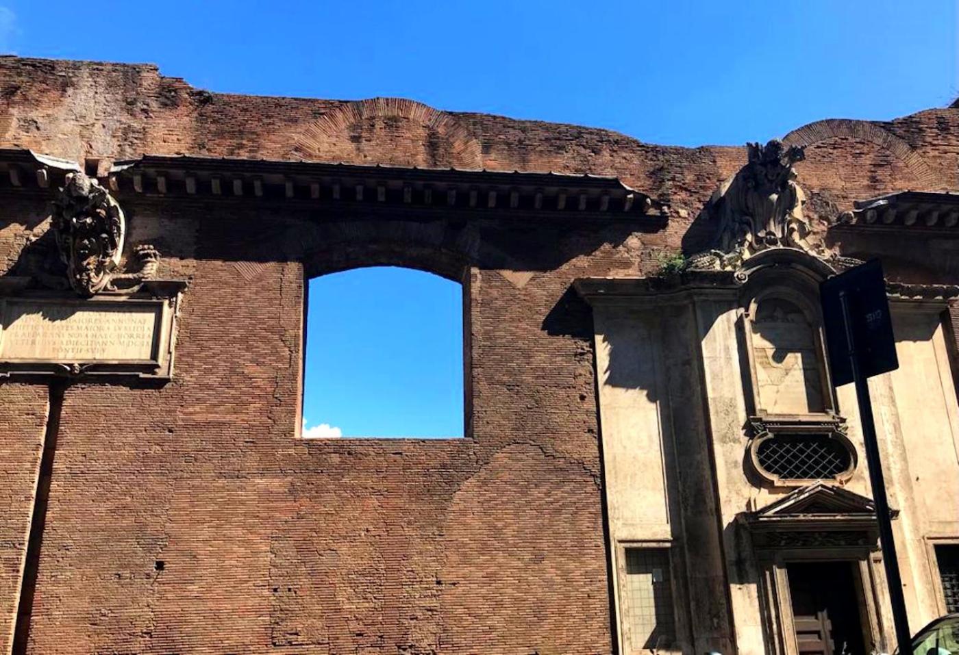 White Suite in Rome