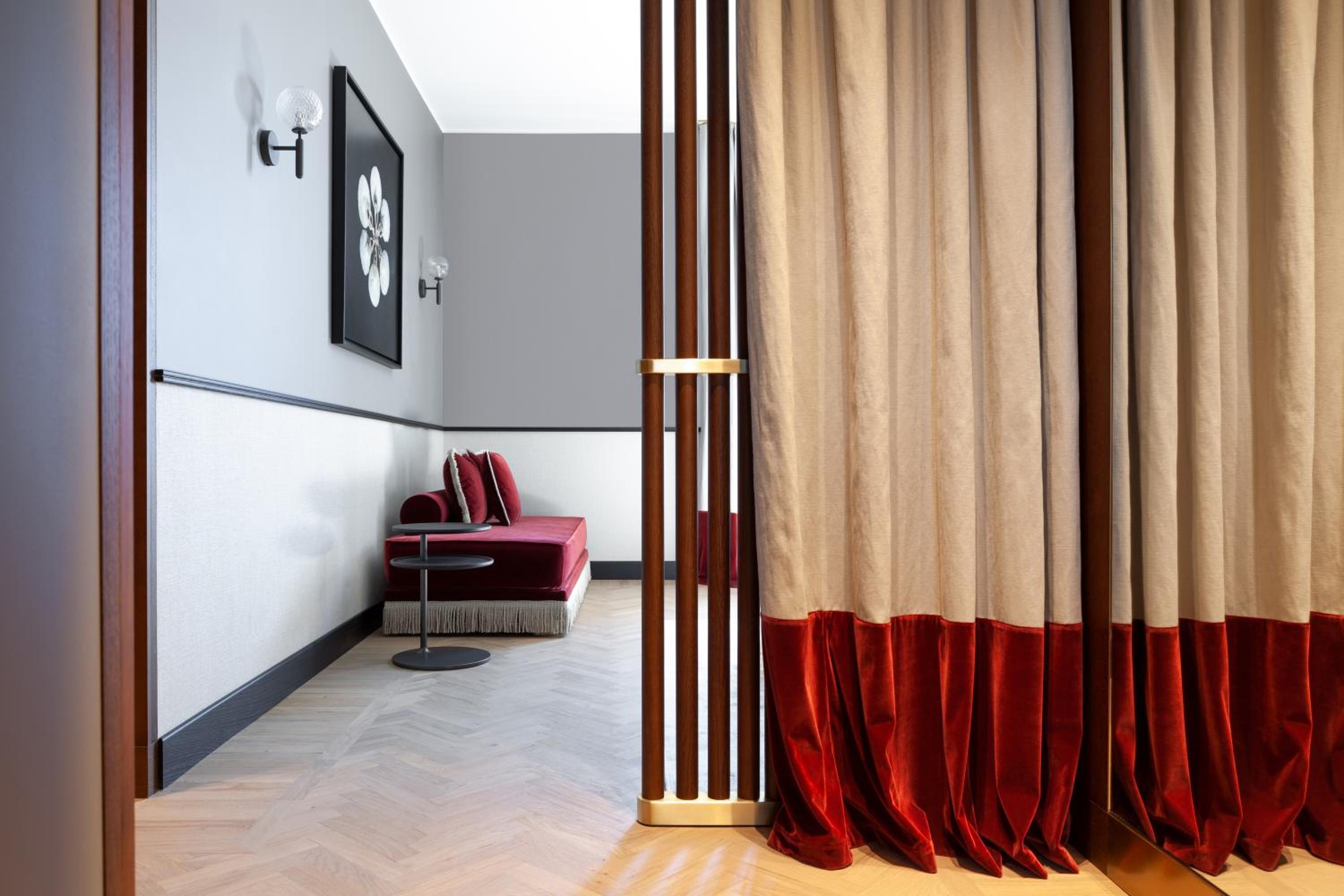 Amabilia Suites