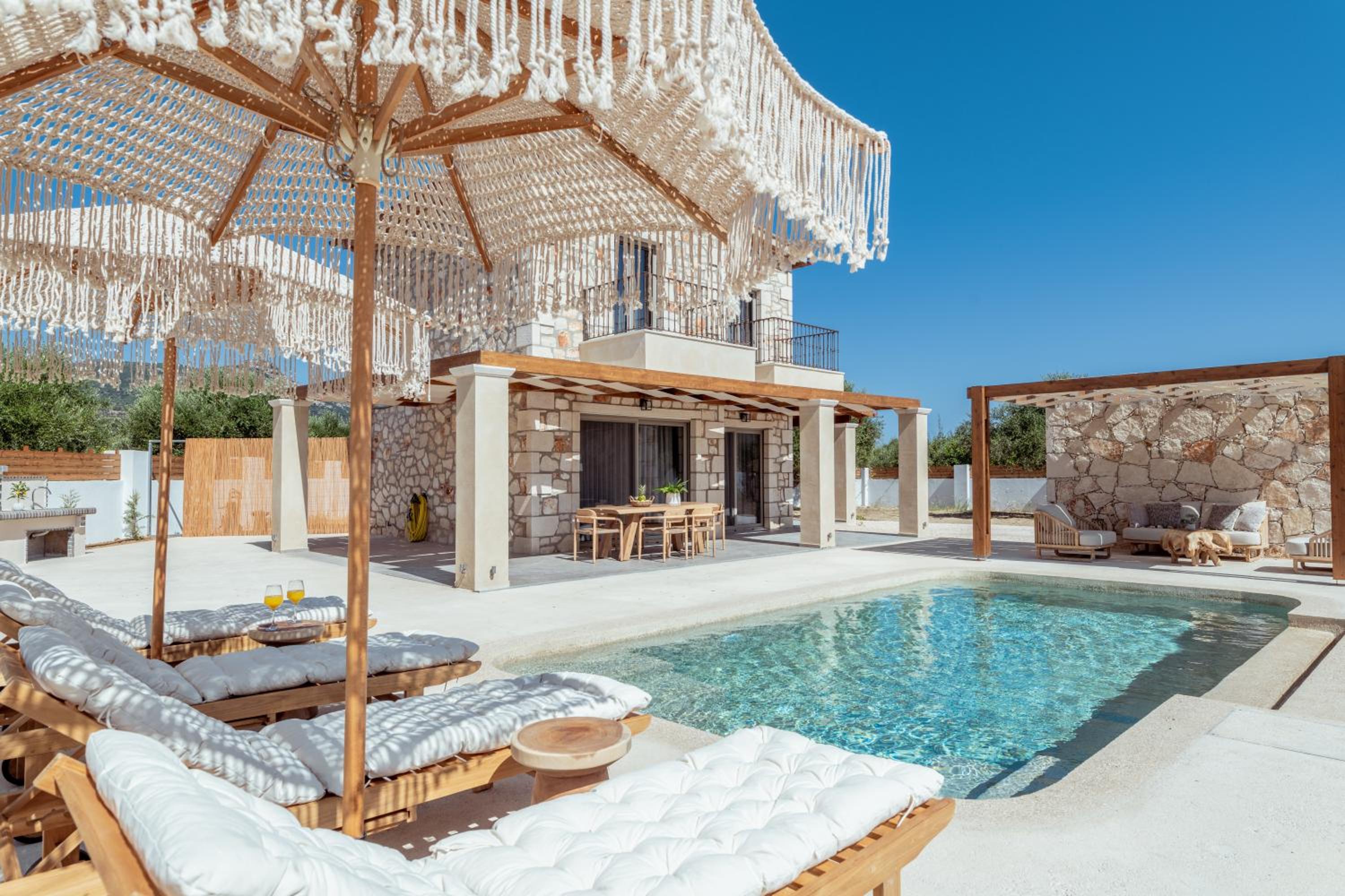 Bedrock beachside villa with private pool