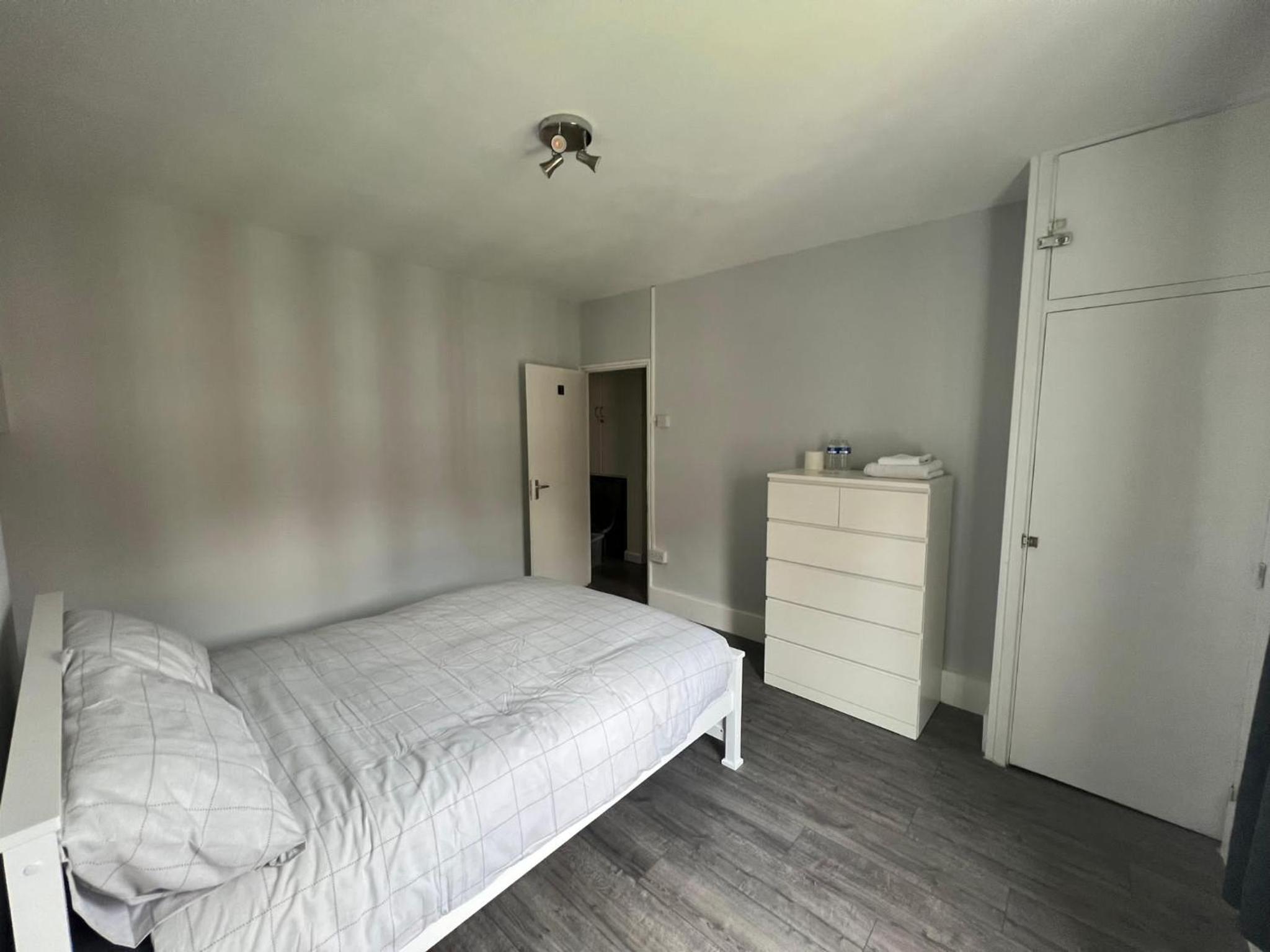 Holiday Properties Vauxhall Central Rooms
