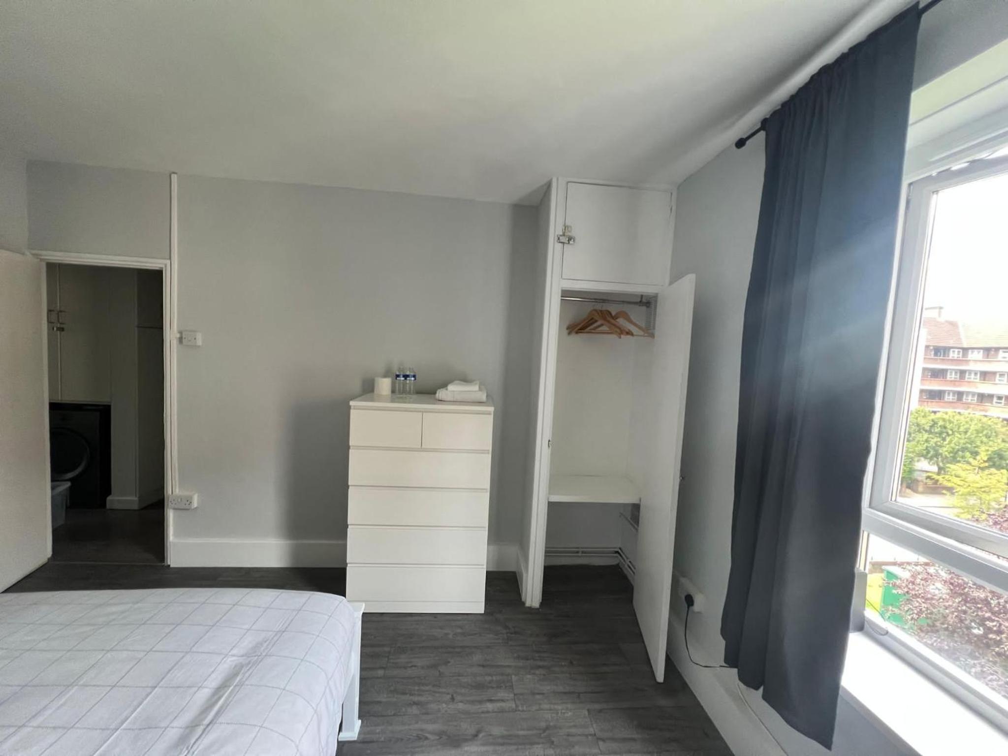 Holiday Properties Vauxhall Central Rooms