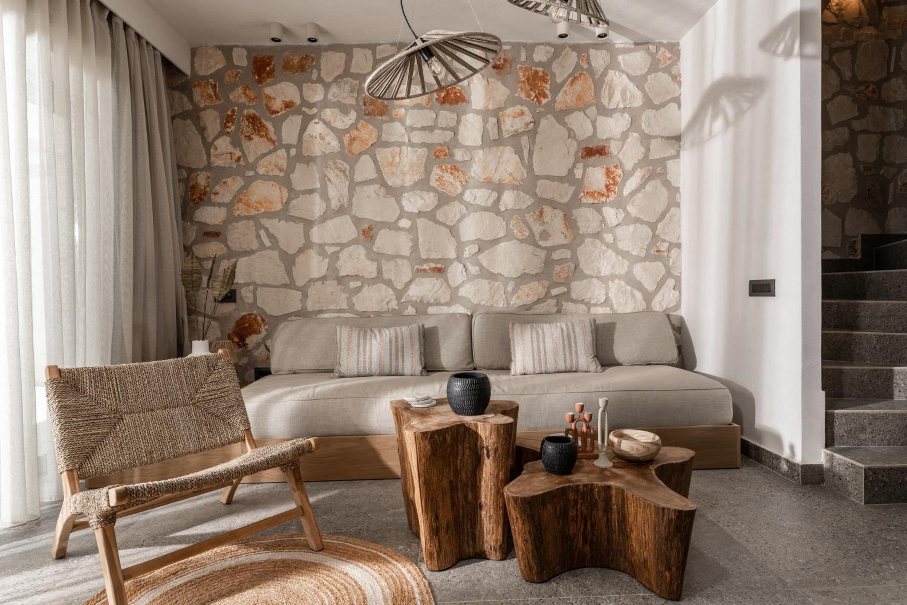 Bedrock beachside villa with private pool