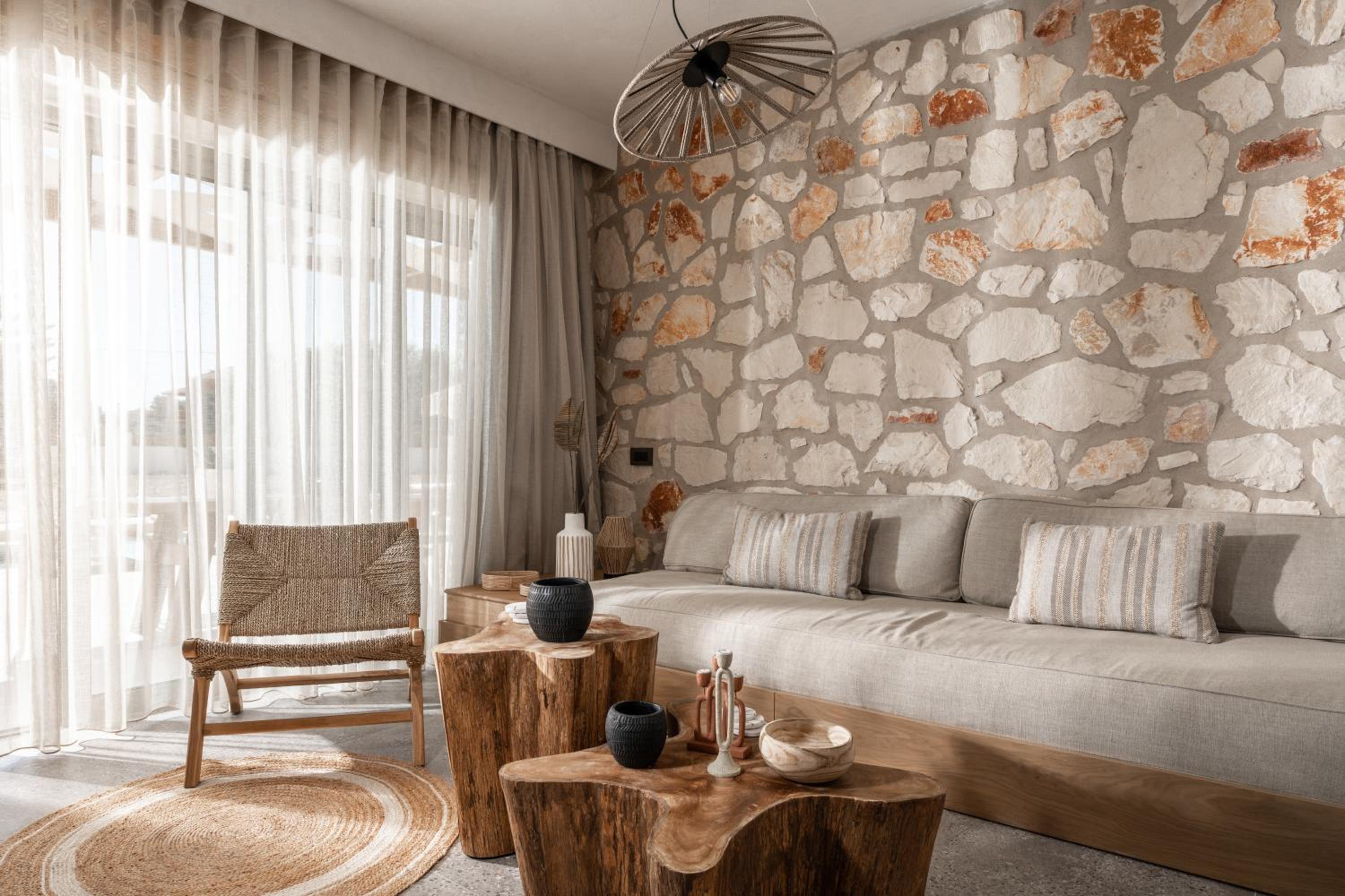 Bedrock beachside villa with private pool