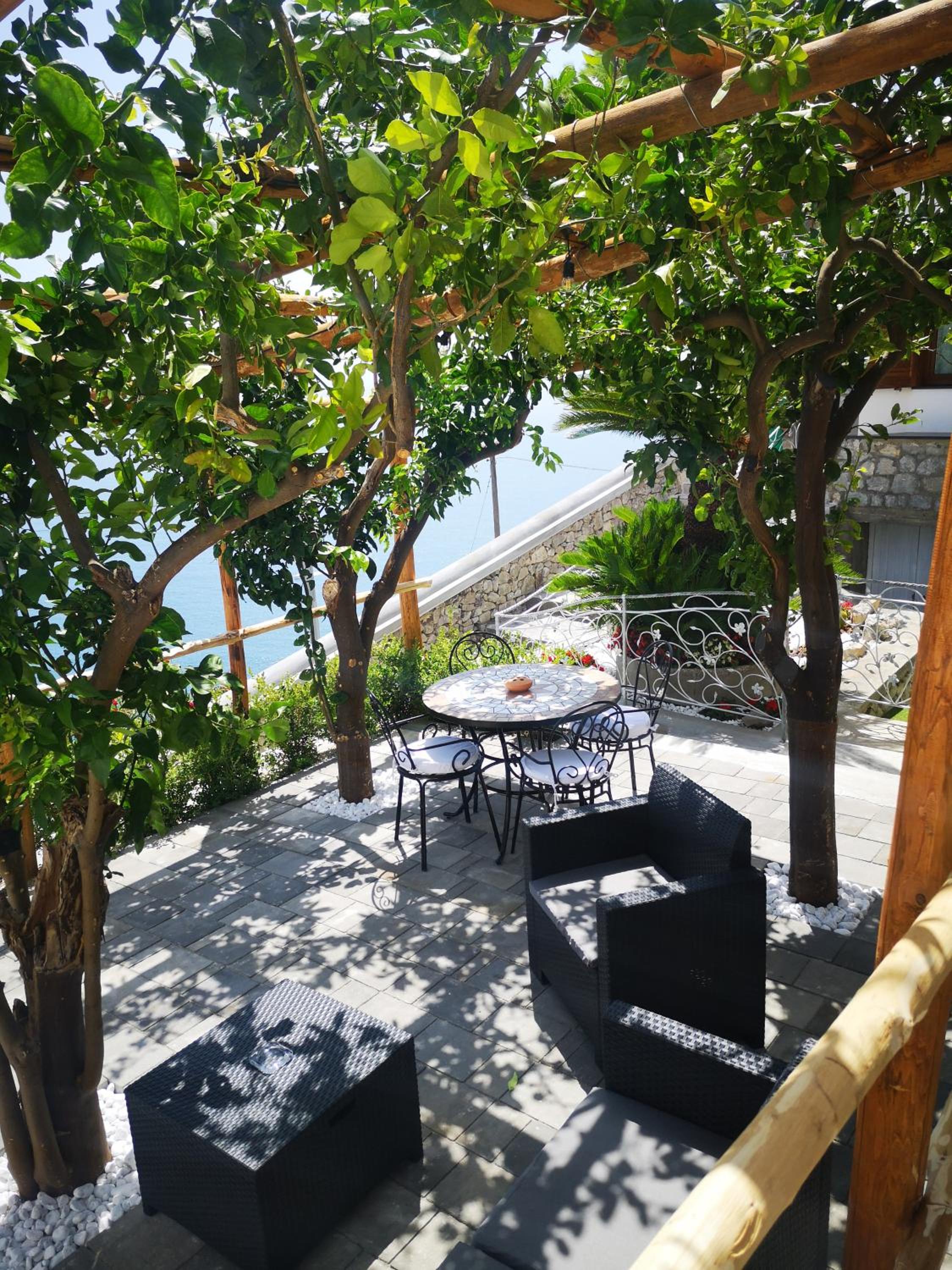 Villa Furoris Apartment view 5