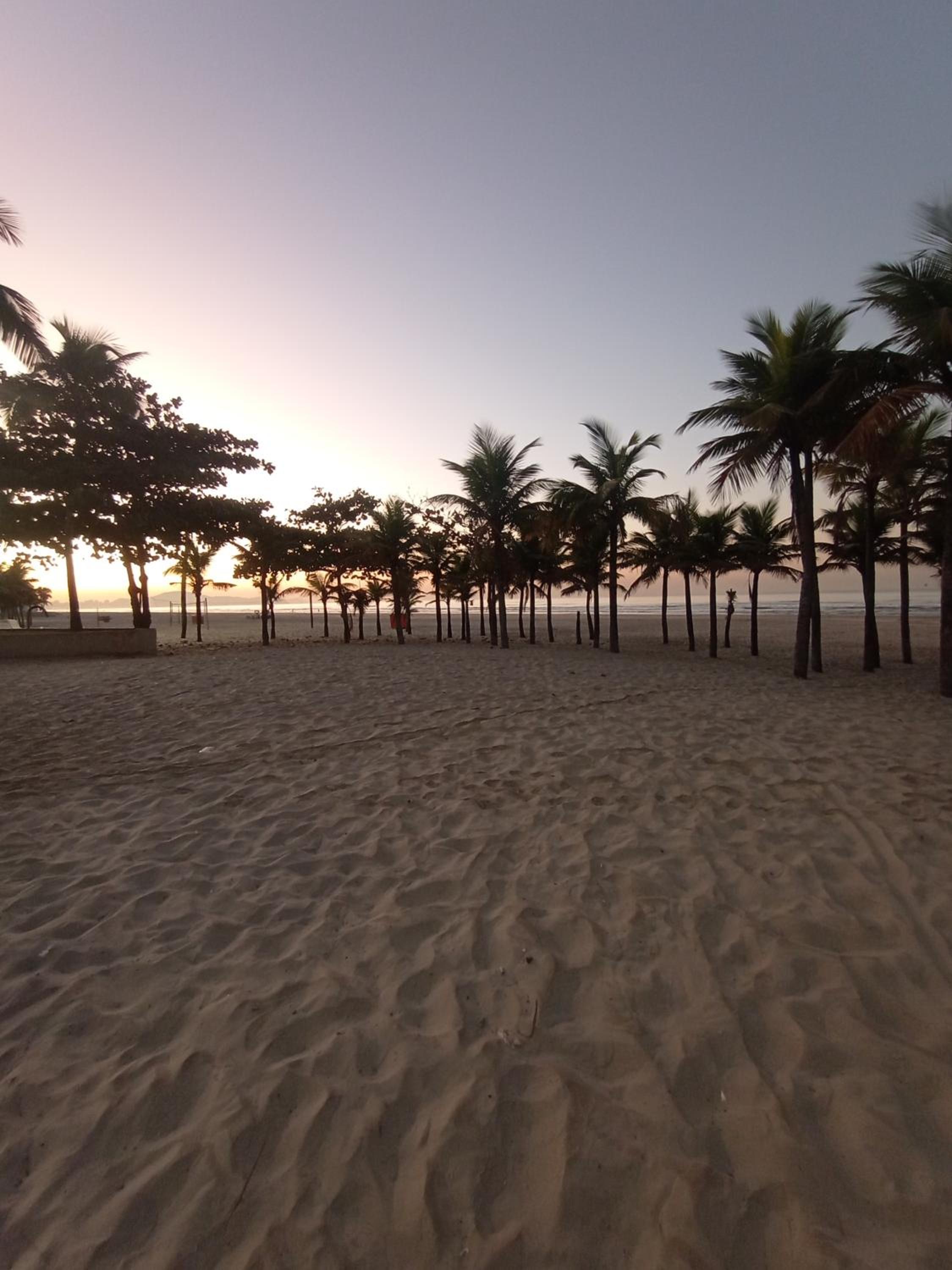 Apto da Sol - 200m da Praia, Estacionamento e Wi-Fi